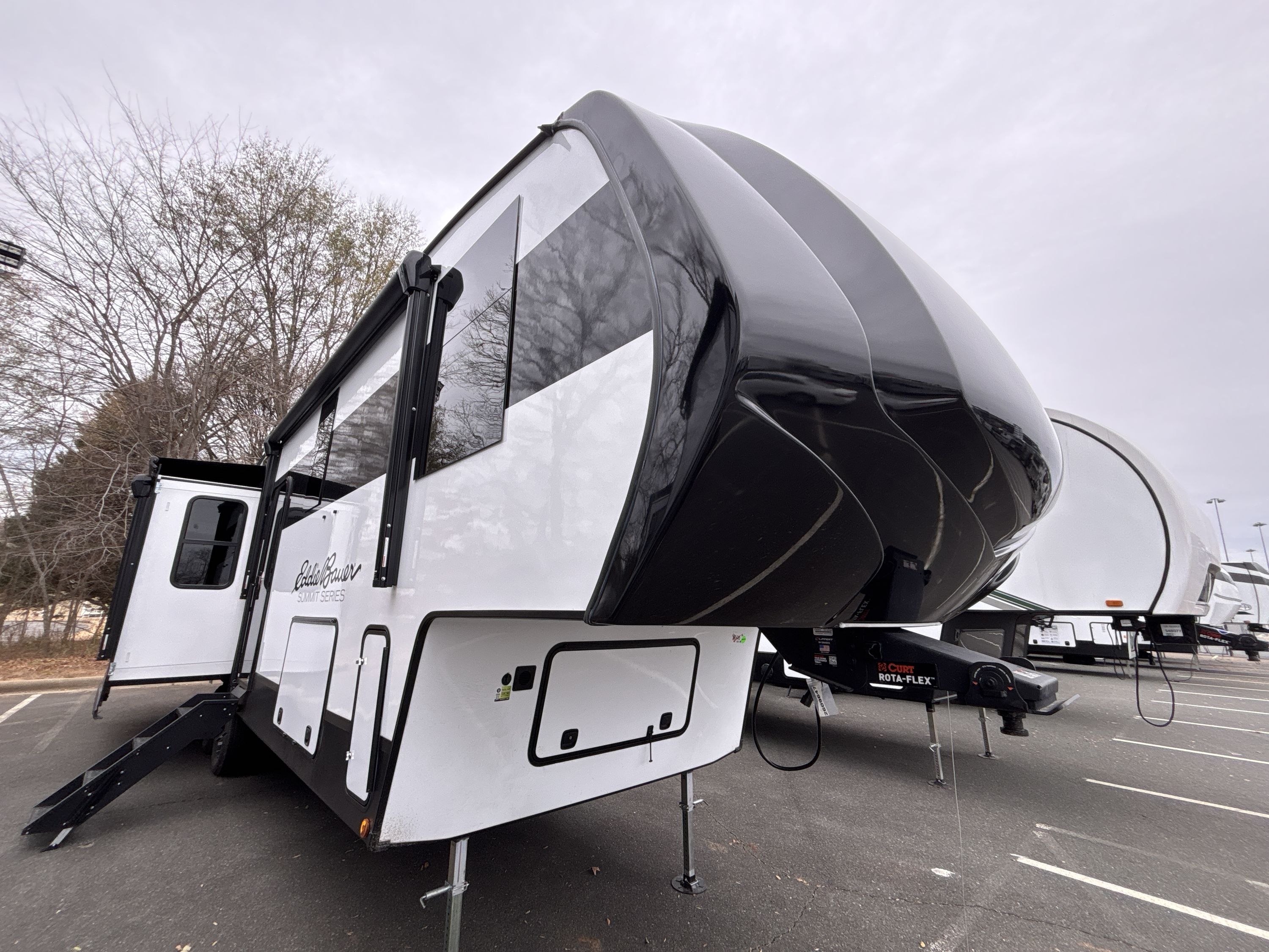 2026 Dutchmen EDDIE BAUER SUMMIT 3210RL in concord NC