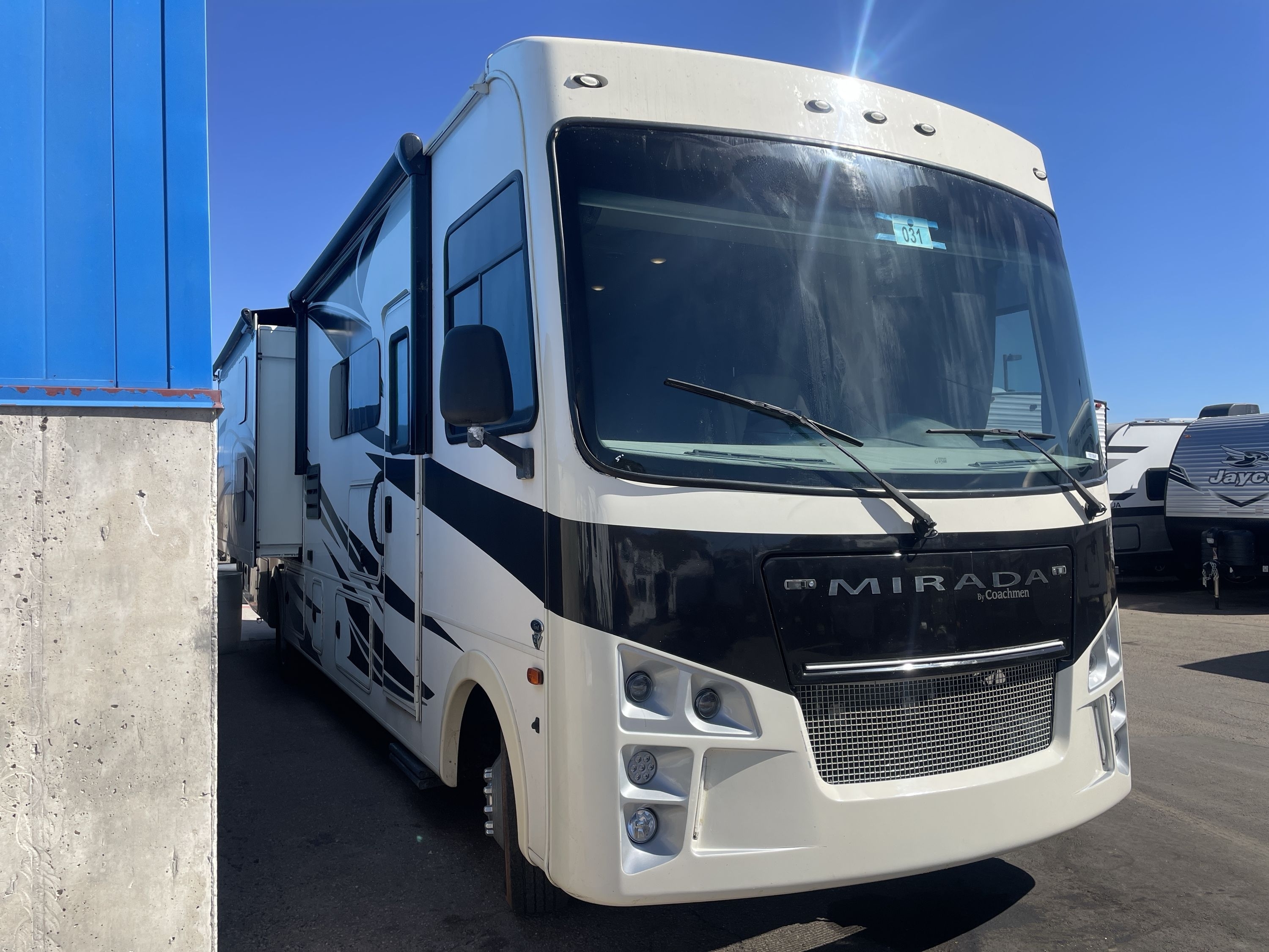 2022 Coachmen MIRADA 35ES in fountain CO