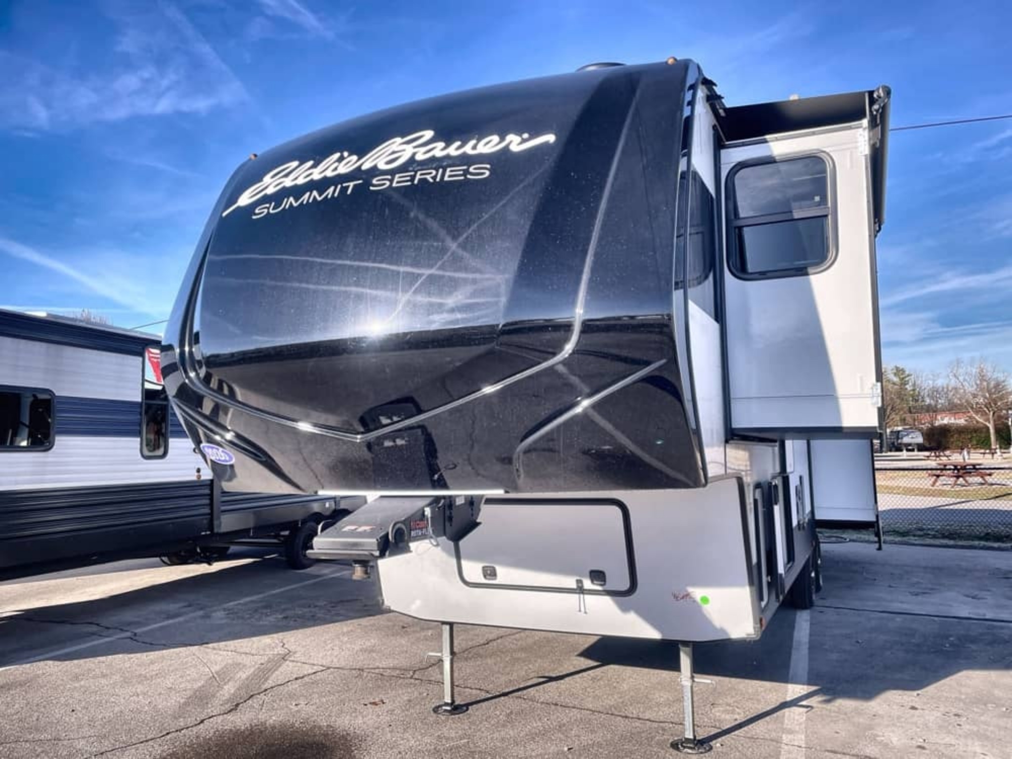 2026 Dutchmen EDDIE BAUER SUMMIT 3210RL in ashland VA