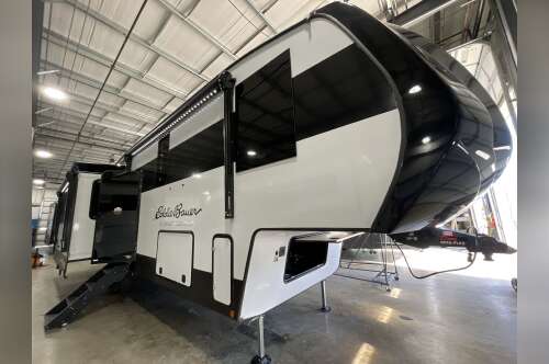 2026 Dutchmen EDDIE BAUER SUMMIT 3210RL in new braunfels TX