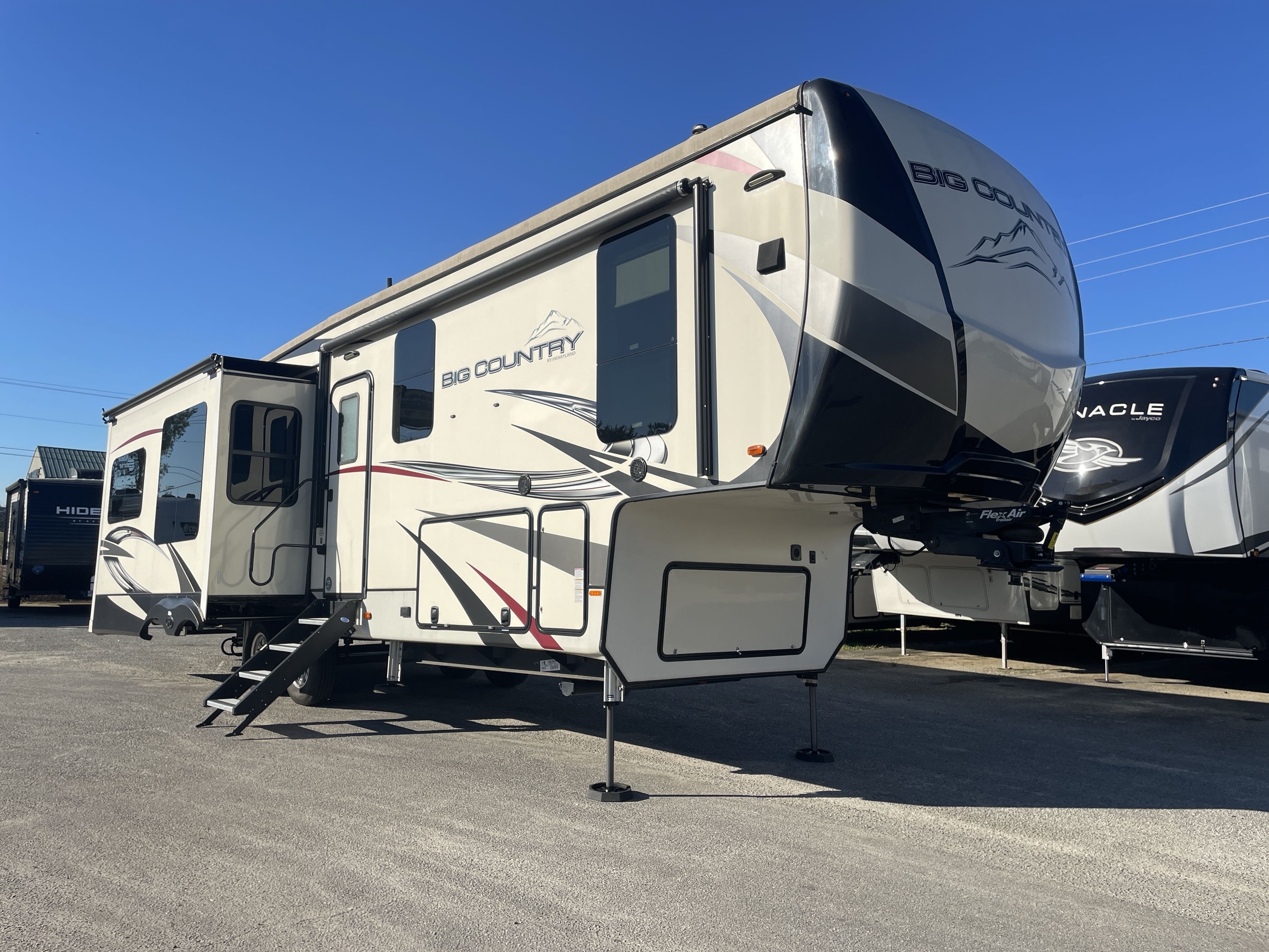 2020 Heartland BIG COUNTRY 3155RLK in byron GA