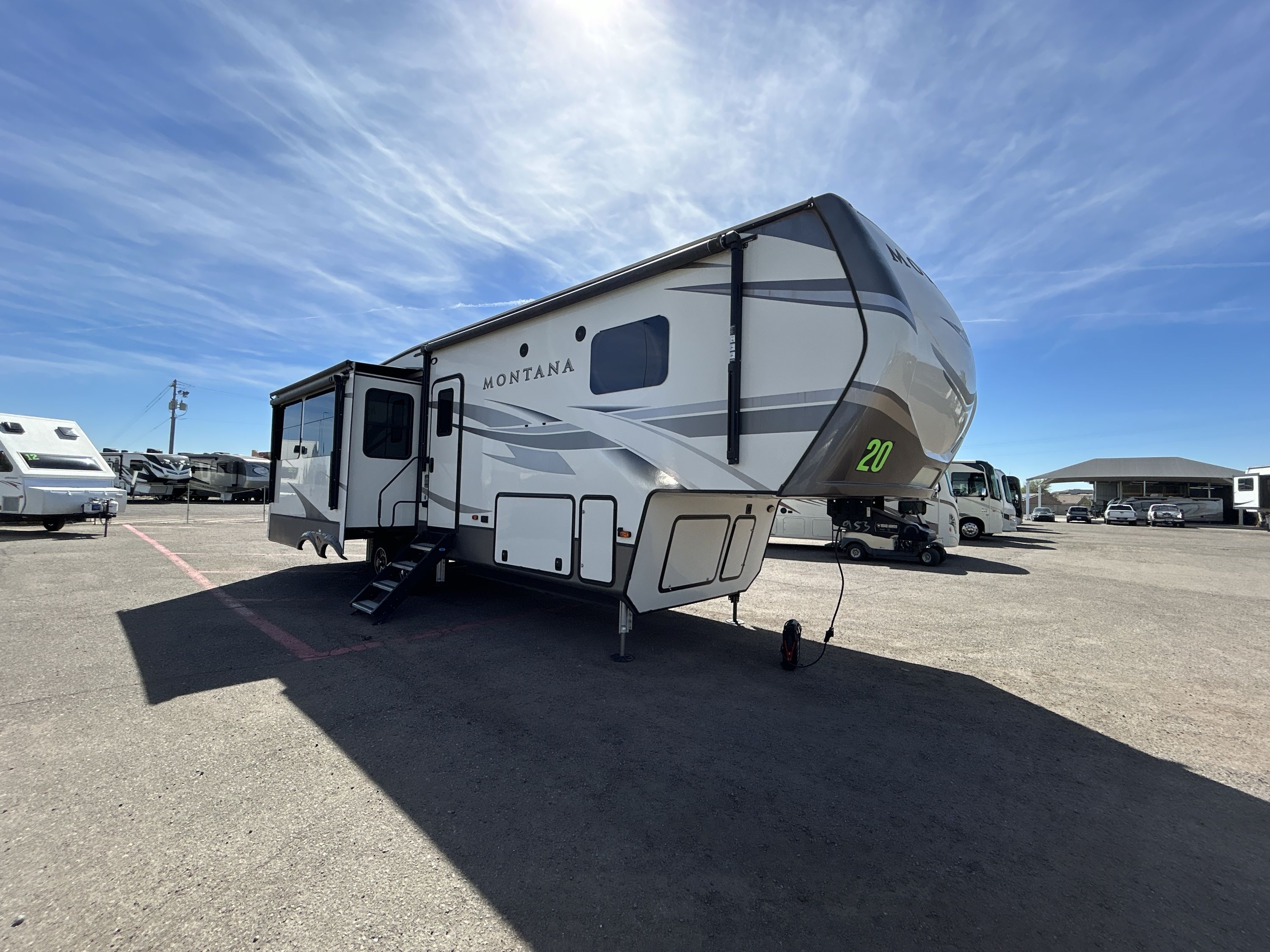 2020 Keystone MONTANA 3121RL in el mirage AZ