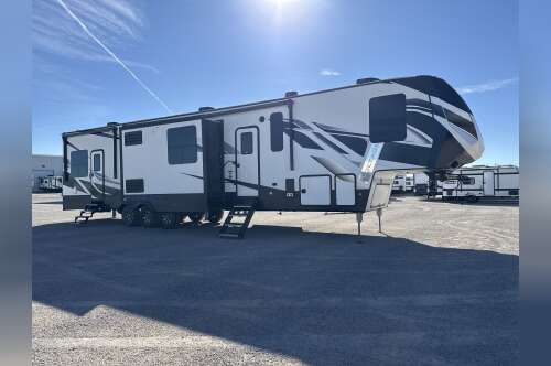 2021 Dutchmen VOLTAGE 4225 in albuquerque NM