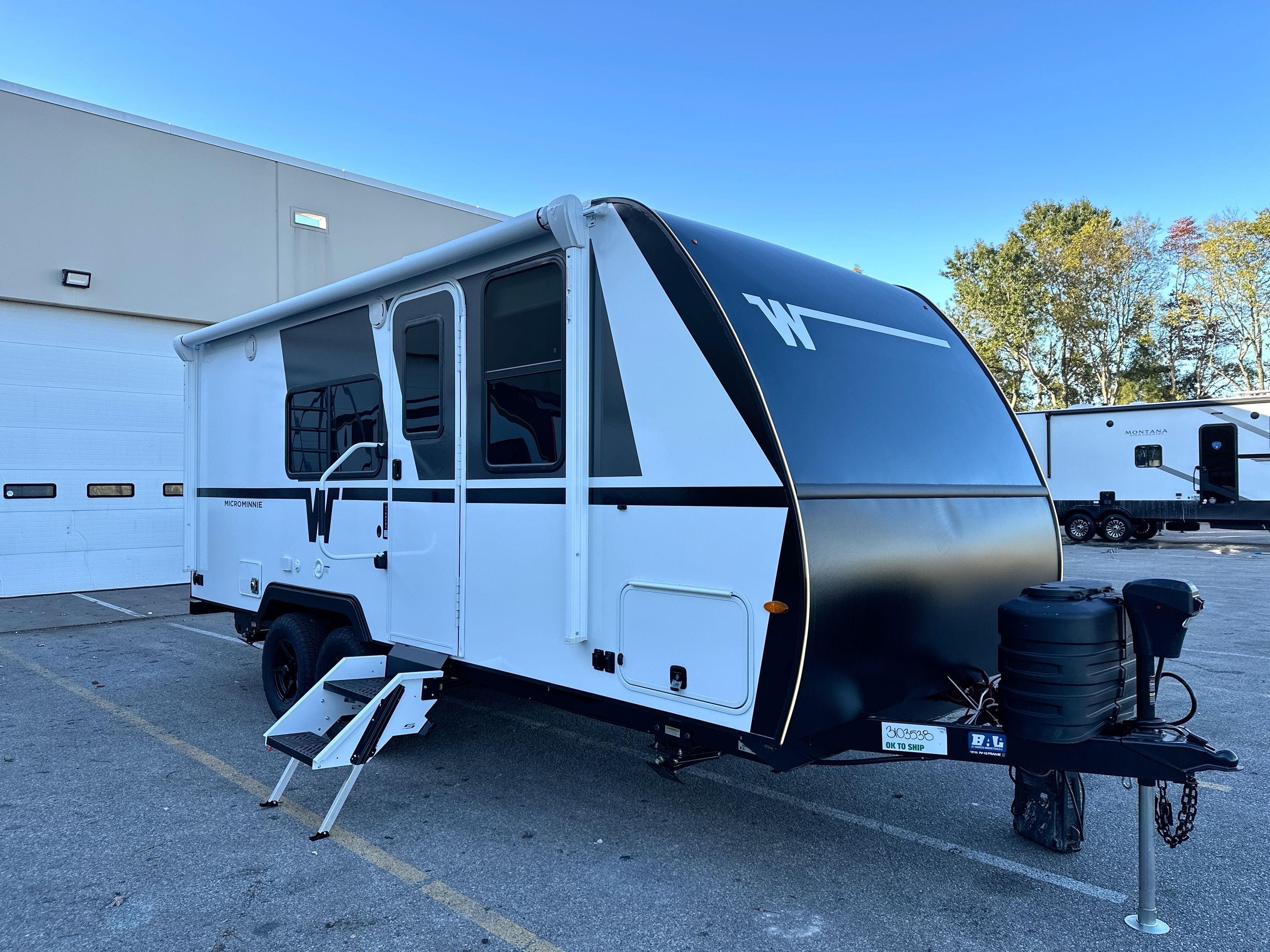 2026 Winnebago MICRO MINNIE 2108DS in bowling green KY