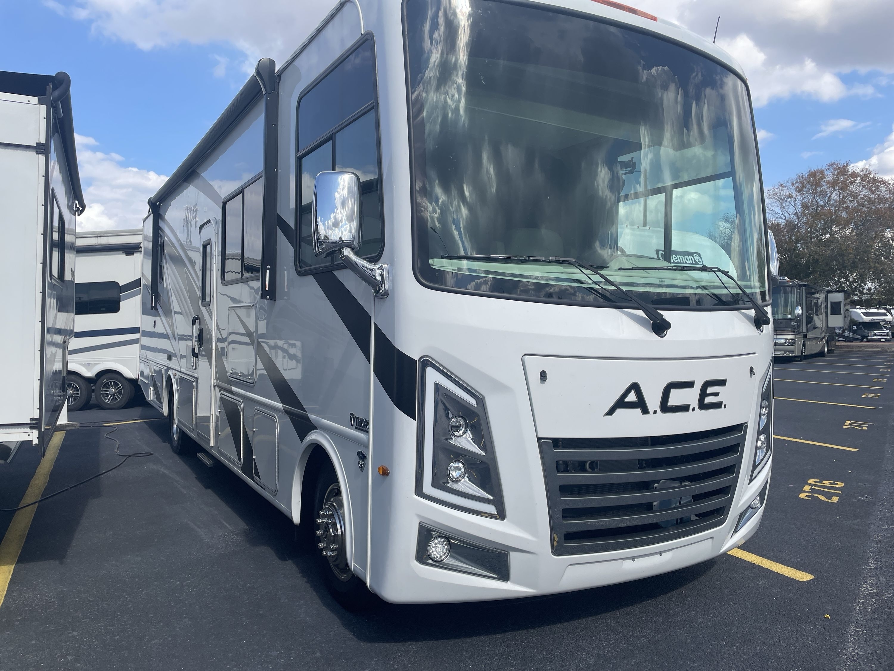 2026 Thor ACE 32B in bartow FL