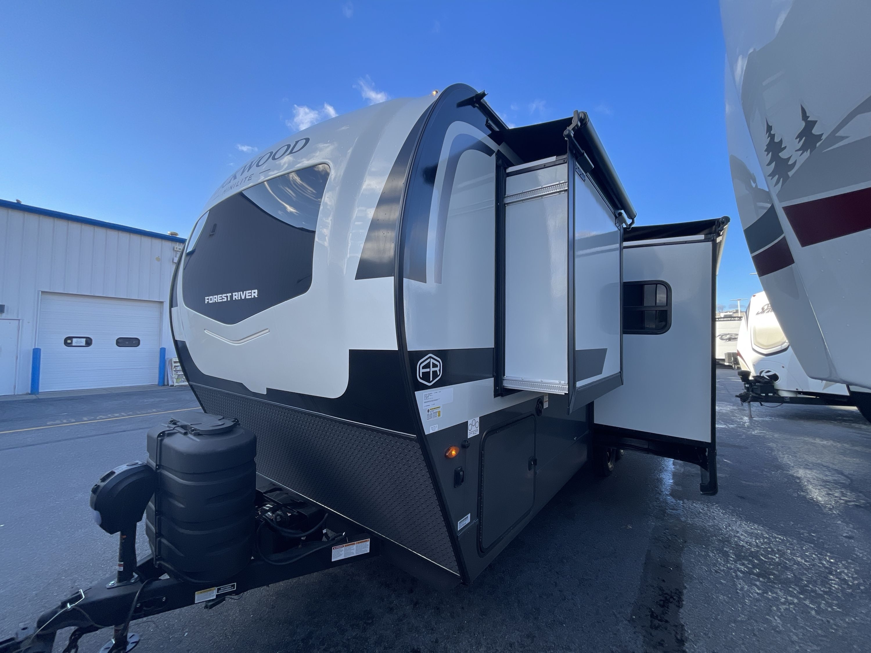 2026 Forest River ROCKWOOD MINI LITE 2513S in hamburg PA