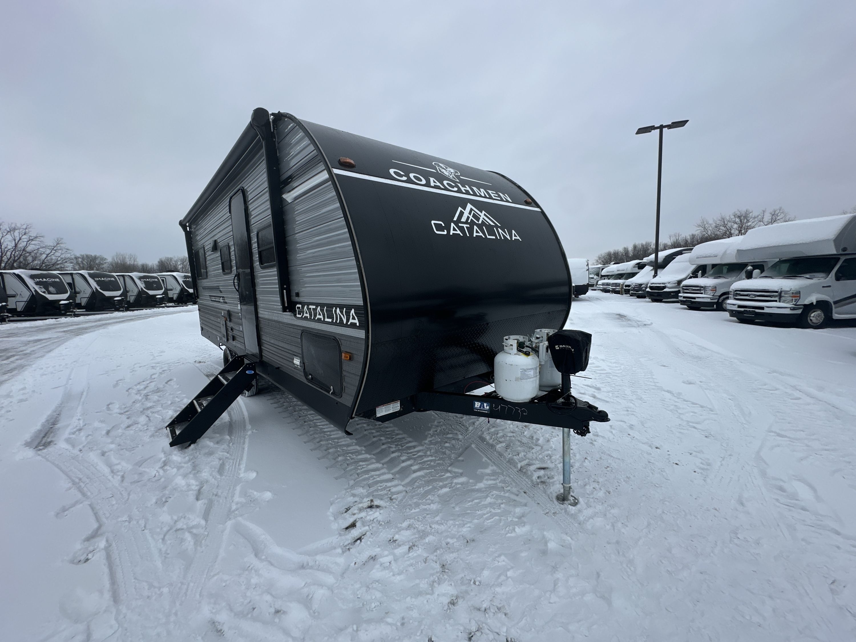 2026 Coachmen CATALINA SUMMIT 221EPIC in green bay WI