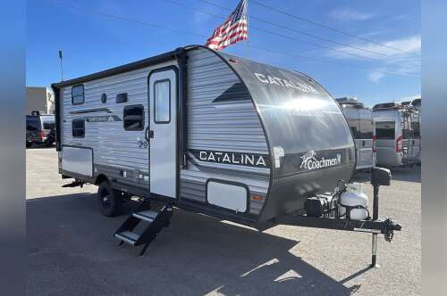 2024 Coachmen CATALINA SUMMIT 184BHS in kansas city KS