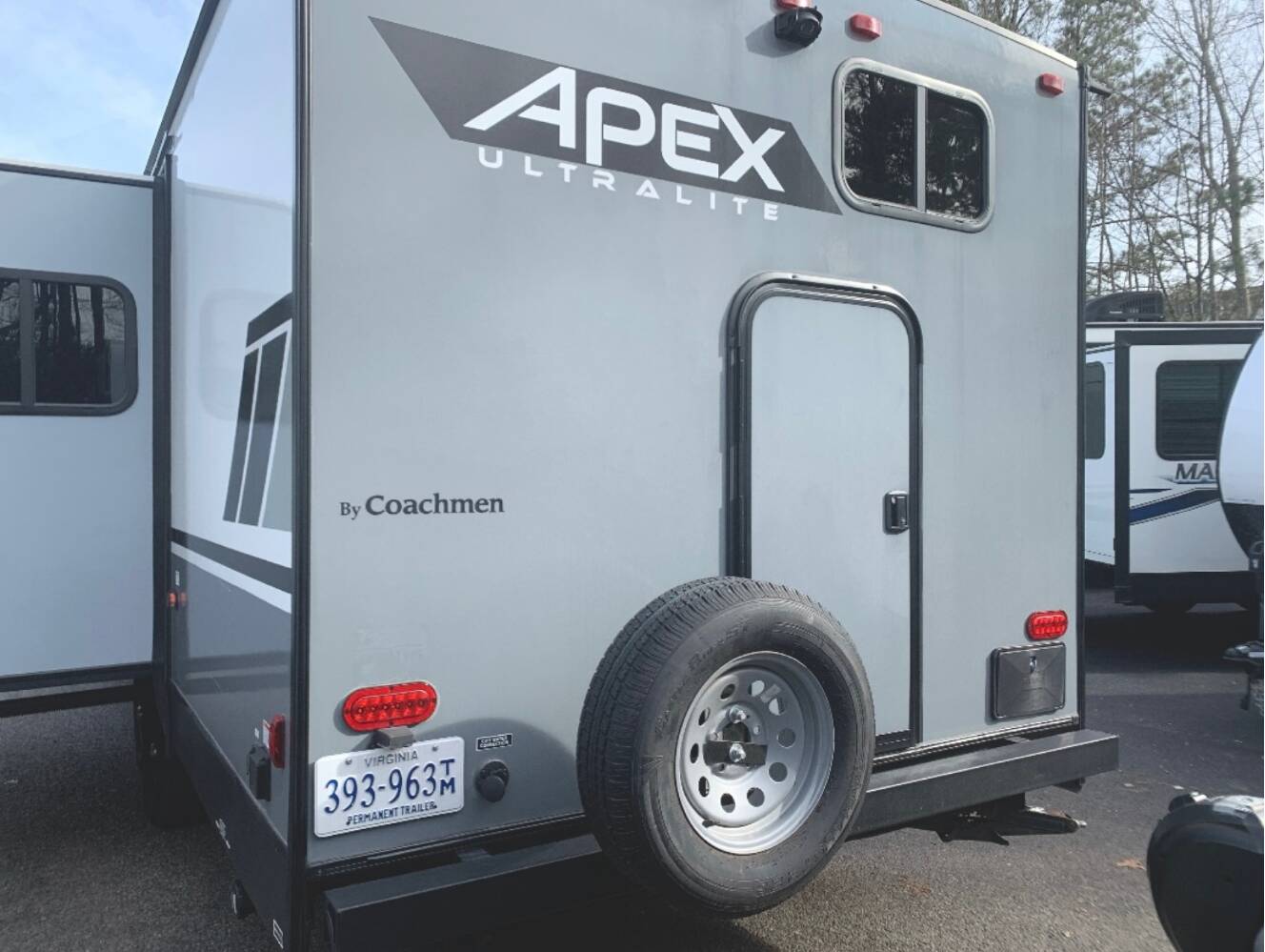 A photo of this 2022 Coachmen APEX 256BHS