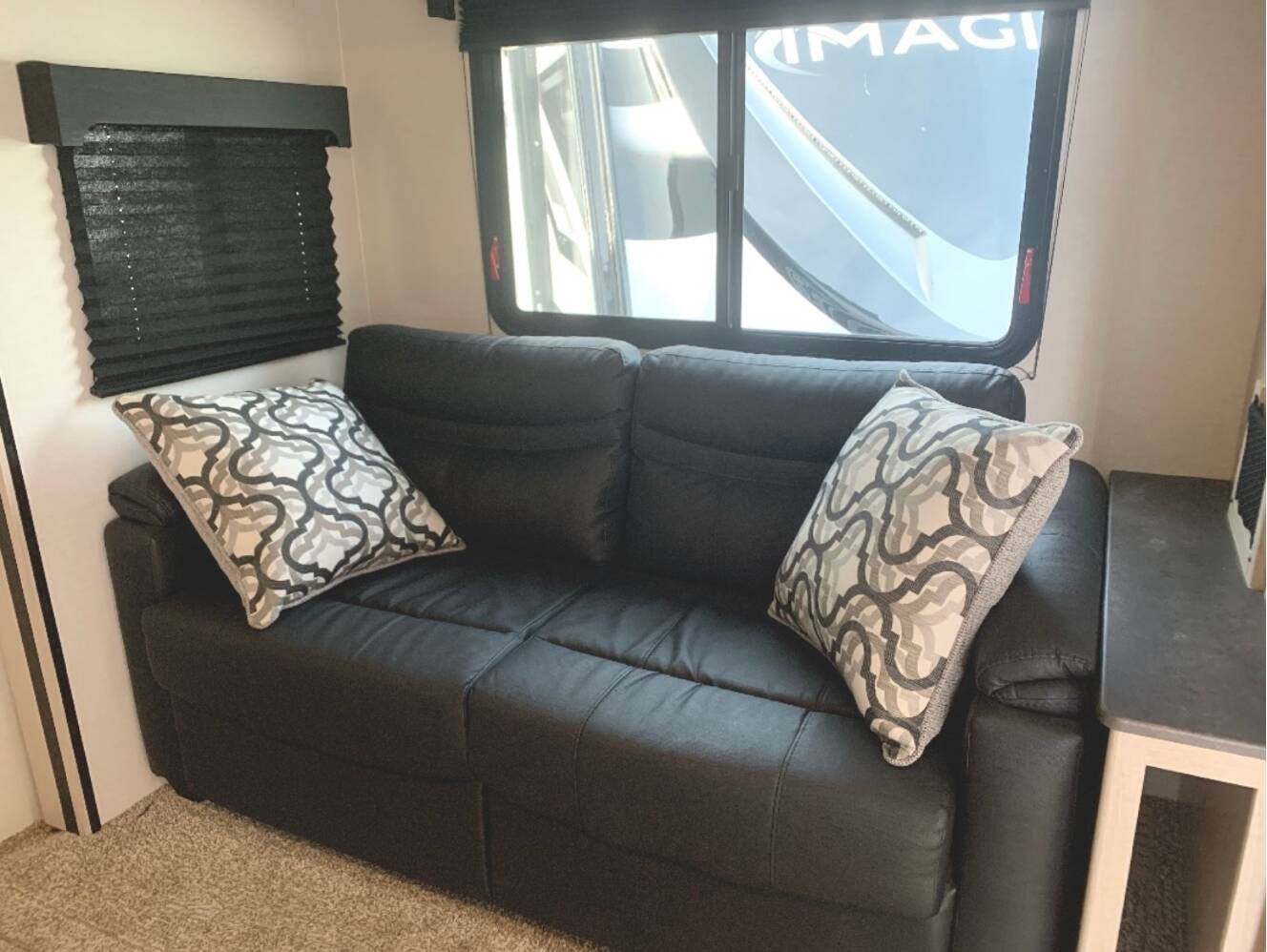 A photo of this 2022 Coachmen APEX 256BHS