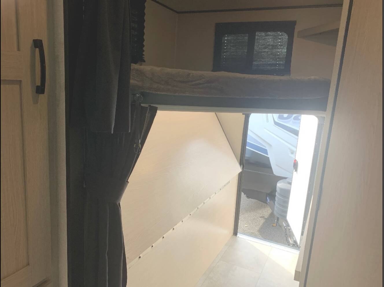 A photo of this 2022 Coachmen APEX 256BHS