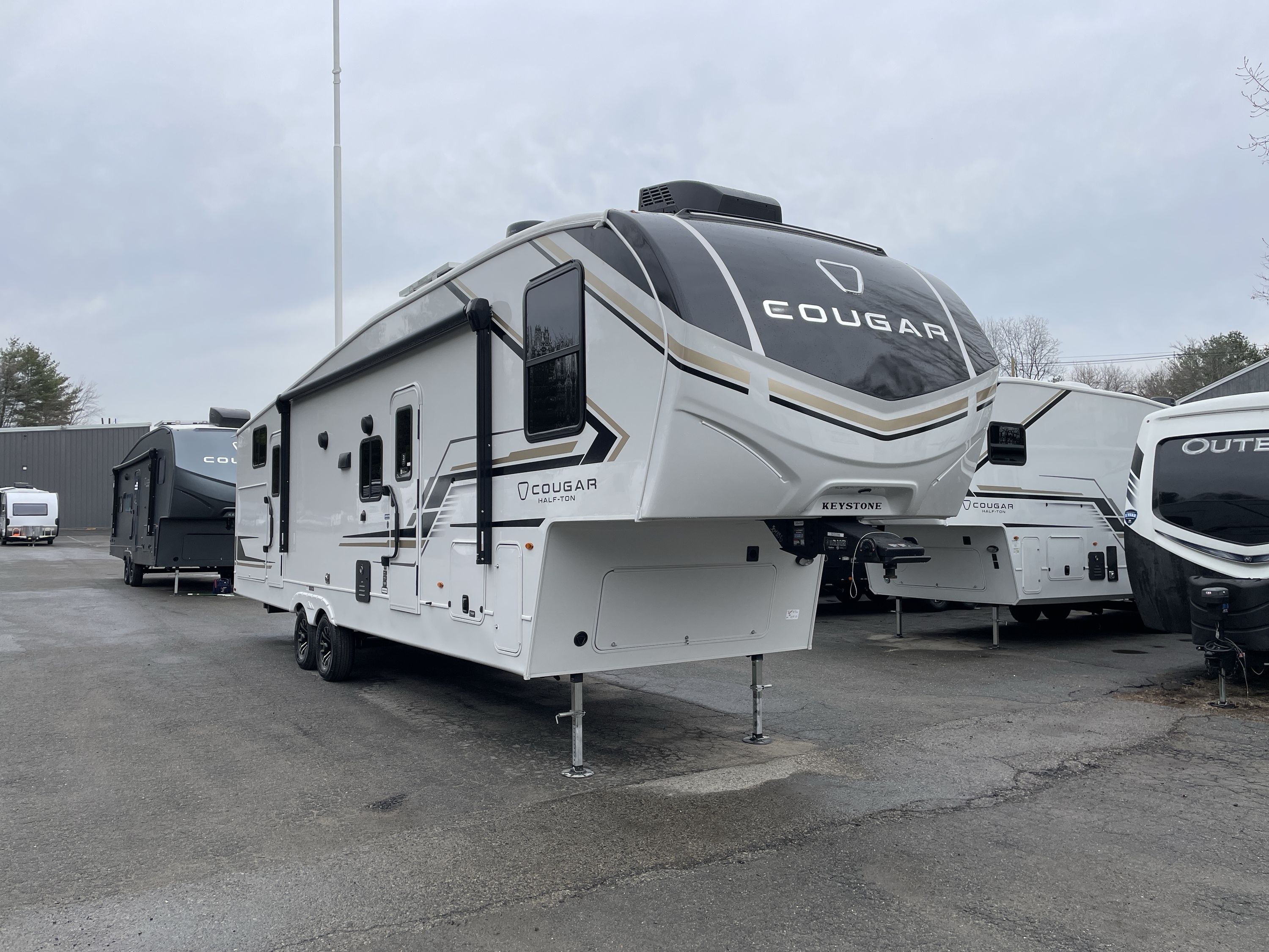 2026 Keystone COUGAR 32BHS in west boylston MA