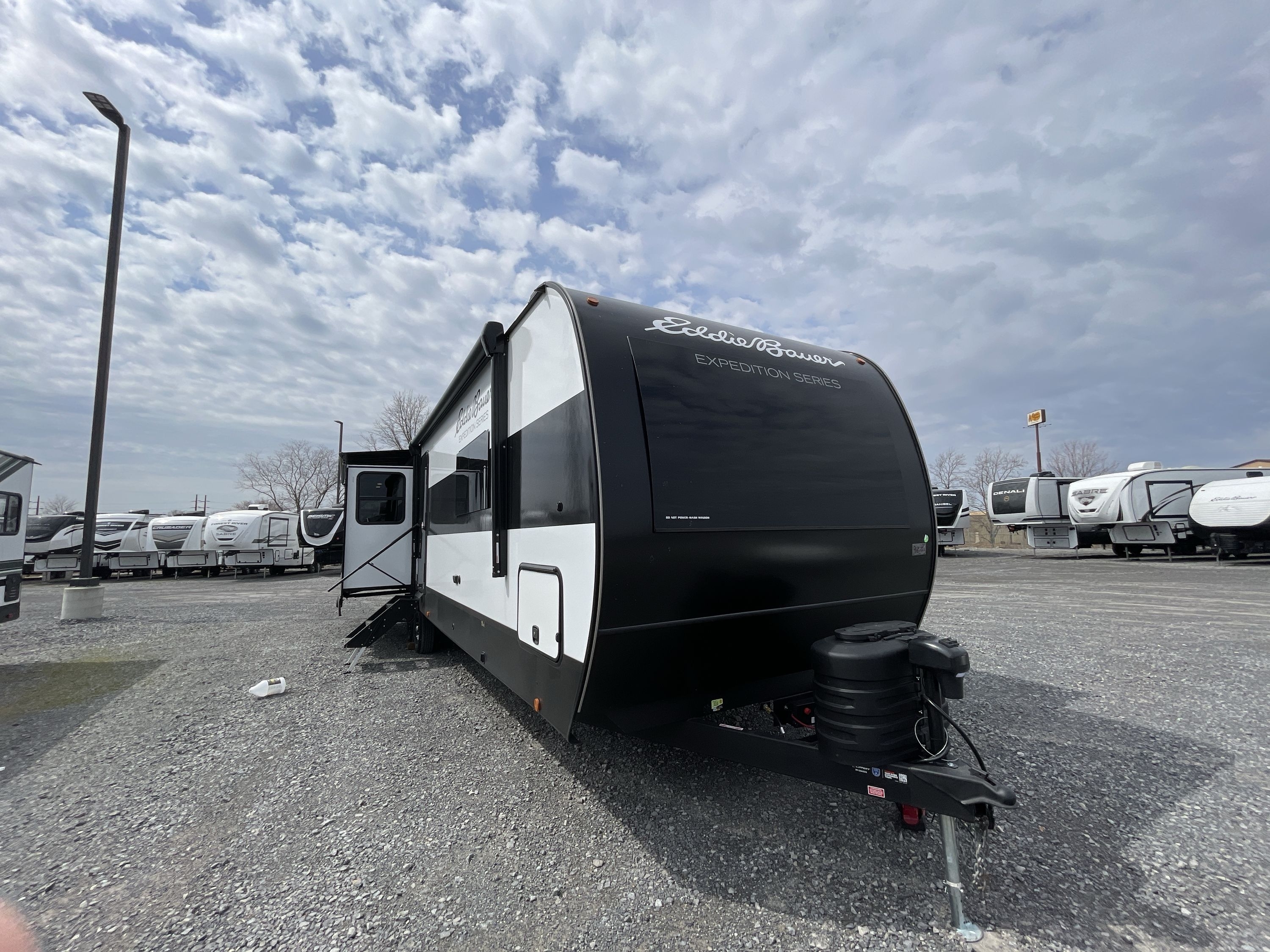 2026 Dutchmen EDDIE BAUER EXPEDITION 345RL in cicero NY