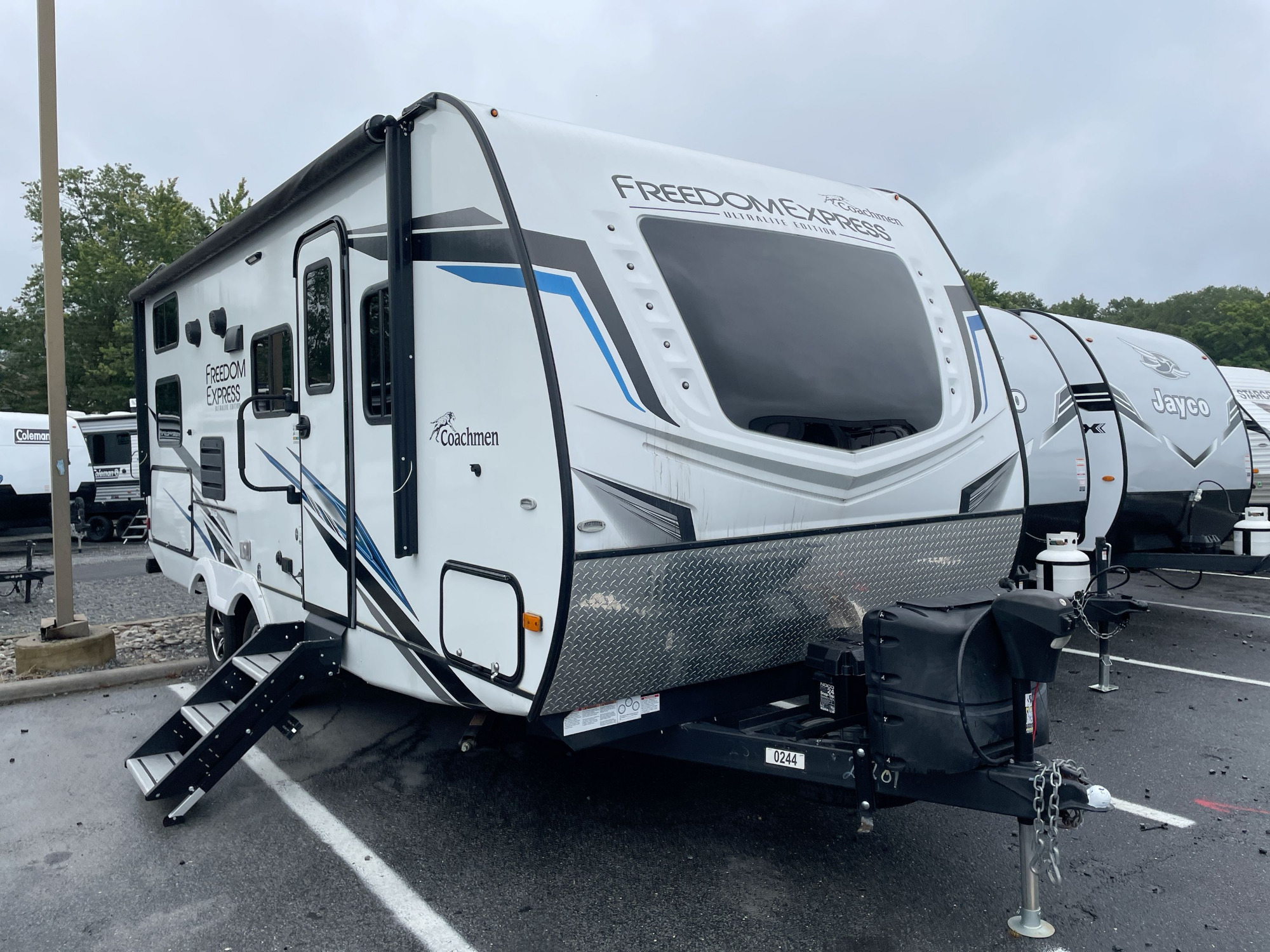 2022 Coachmen FREEDOM EXPRESS ULTRA LITE 238BHS in sunbury OH
