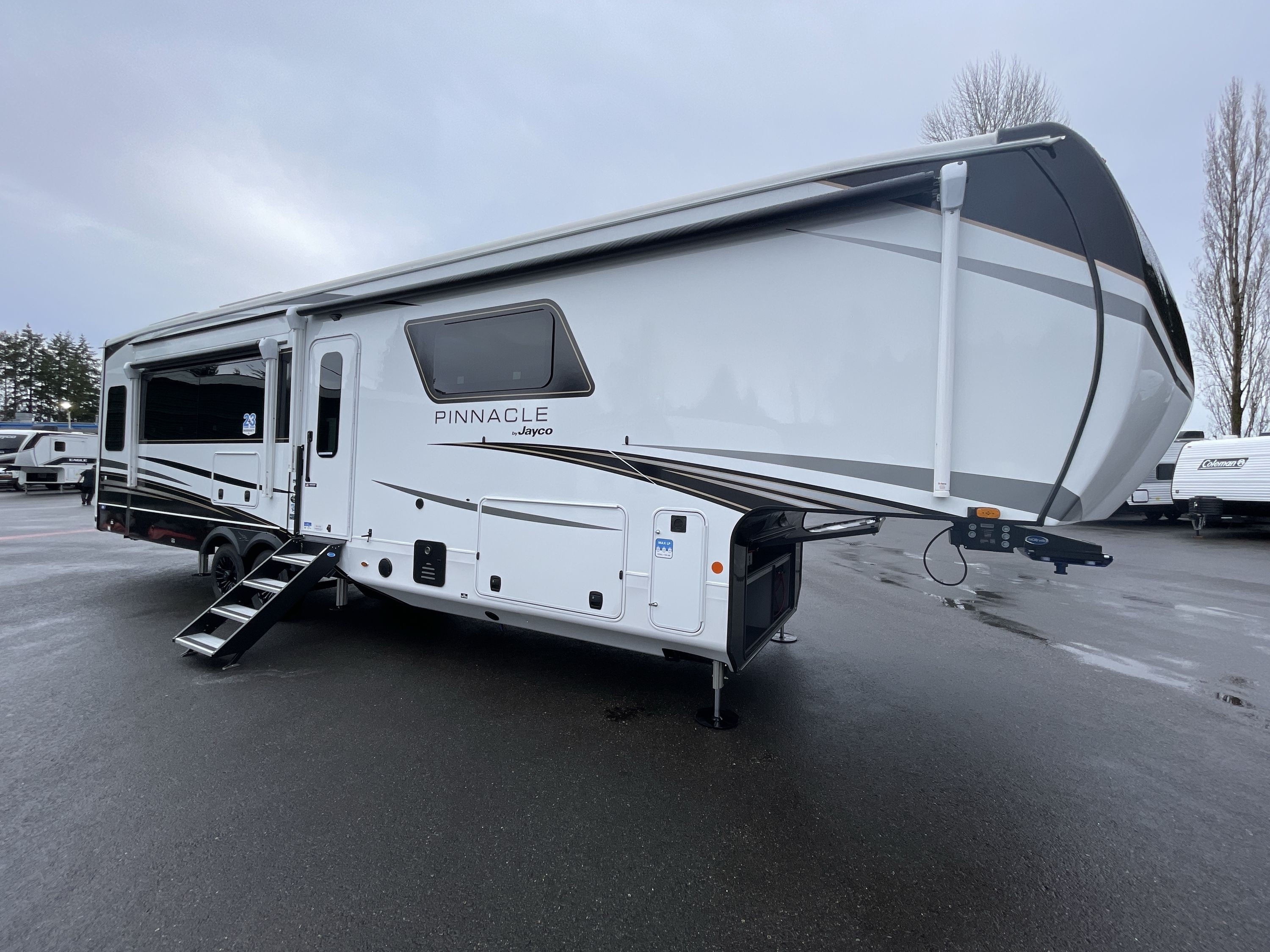 2026 Jayco PINNACLE 36FBTS in silverdale WA