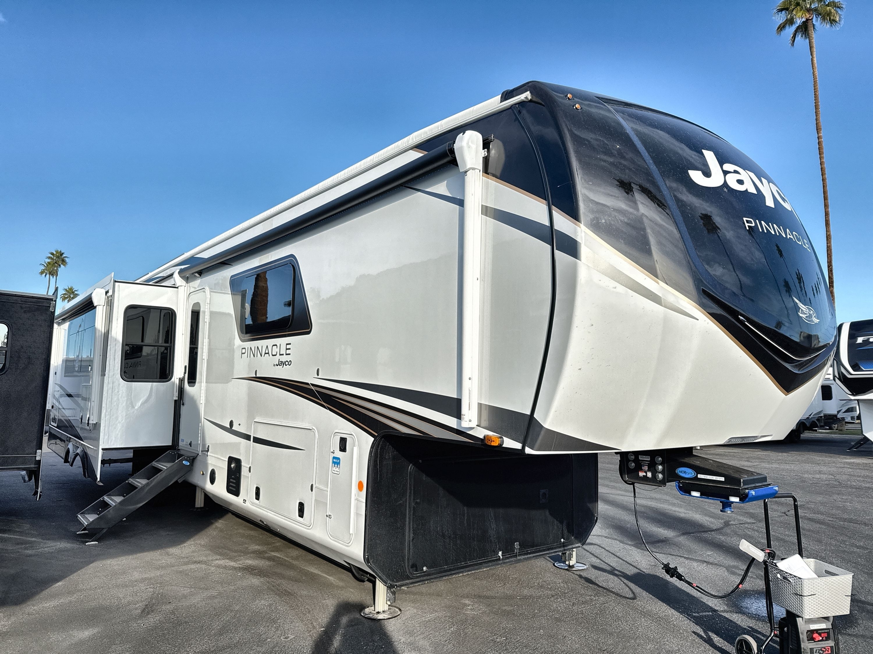 2026 Jayco PINNACLE 38FBRK in bakersfield CA