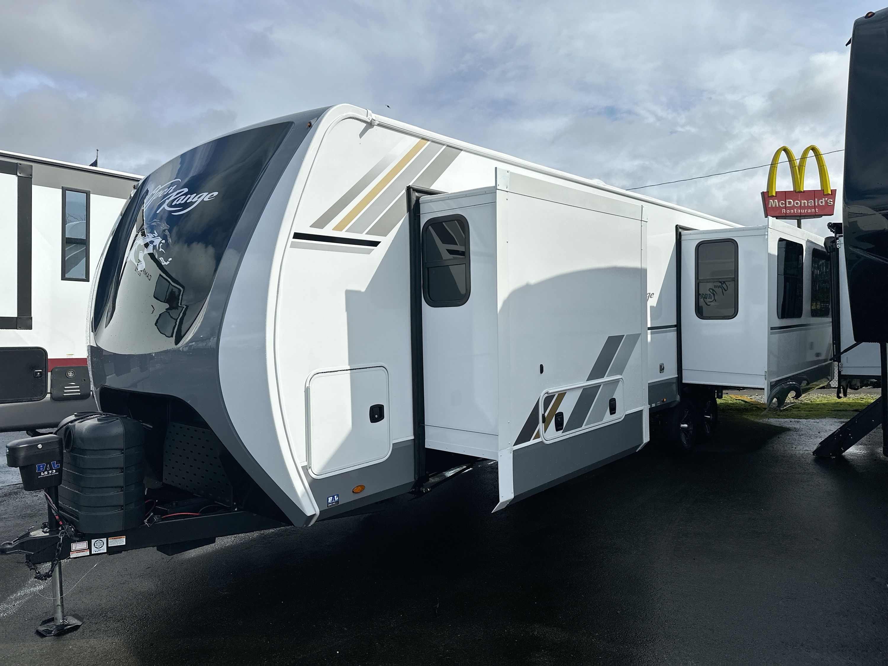 2026 Highland Ridge OPEN RANGE 322RLS in fife WA