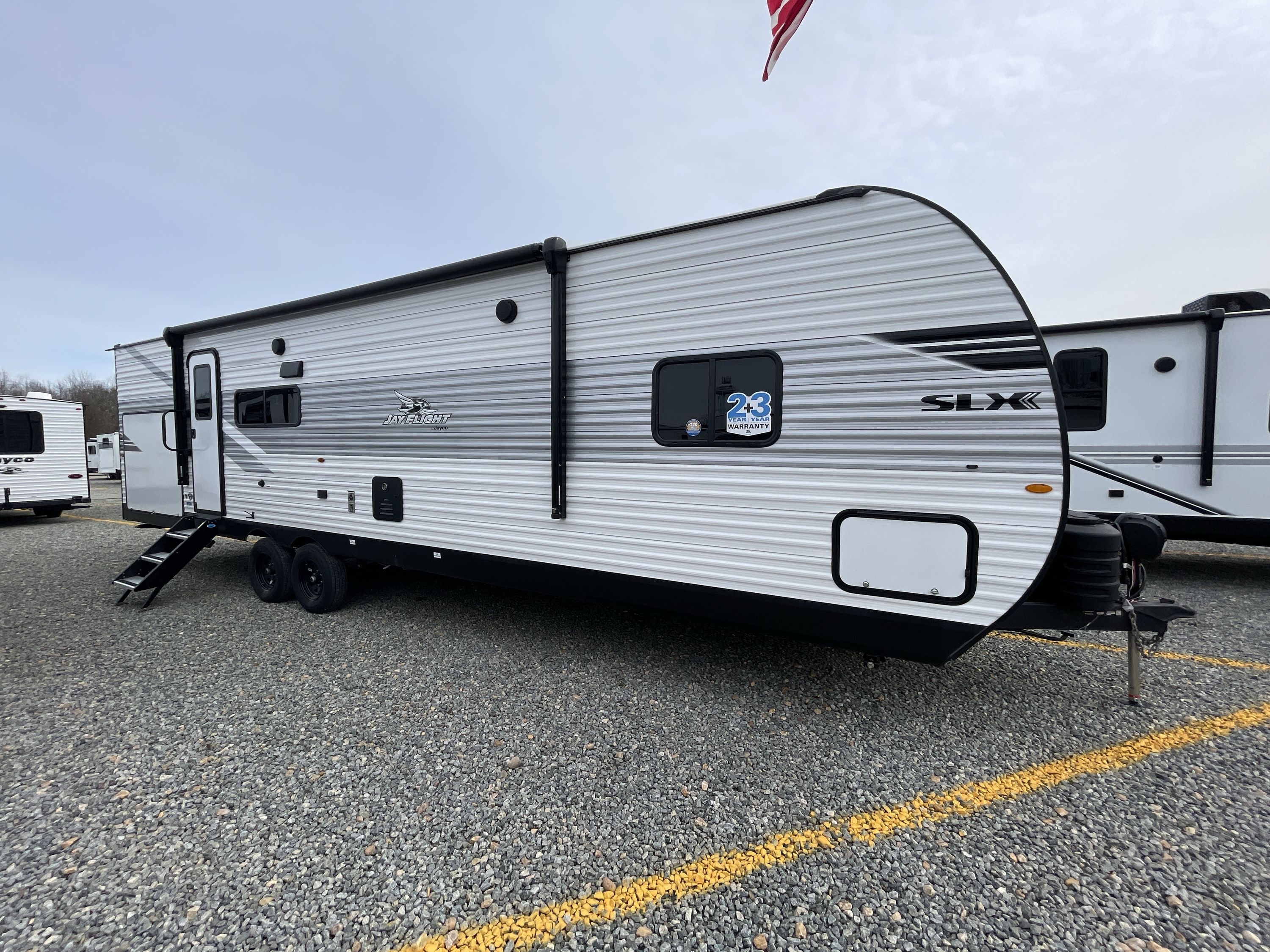 2026 Jayco JAY FLIGHT SLX 295TBS in thornburg VA