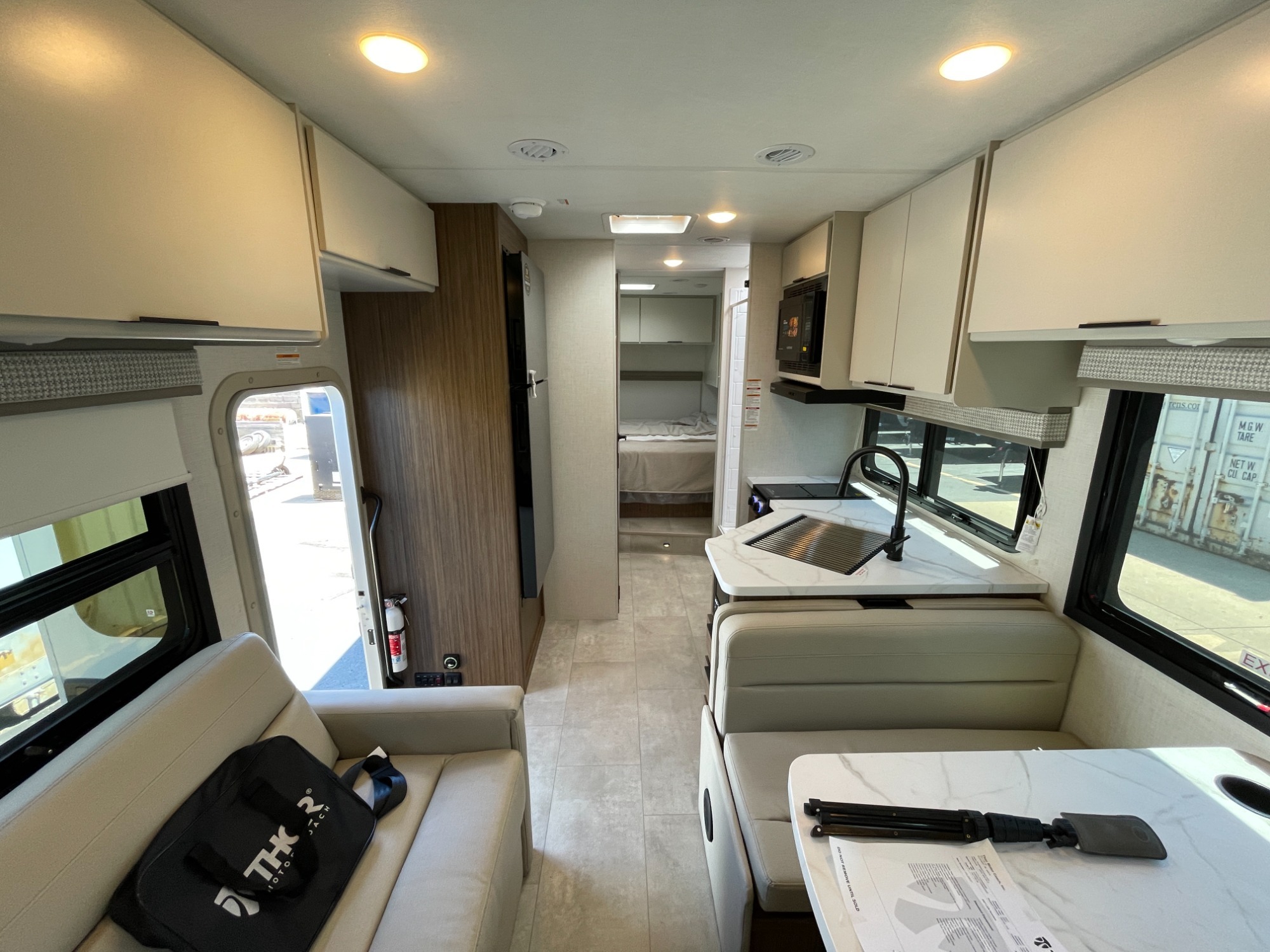 2027 Thor QUANTUM LZ28C in greenwood IN