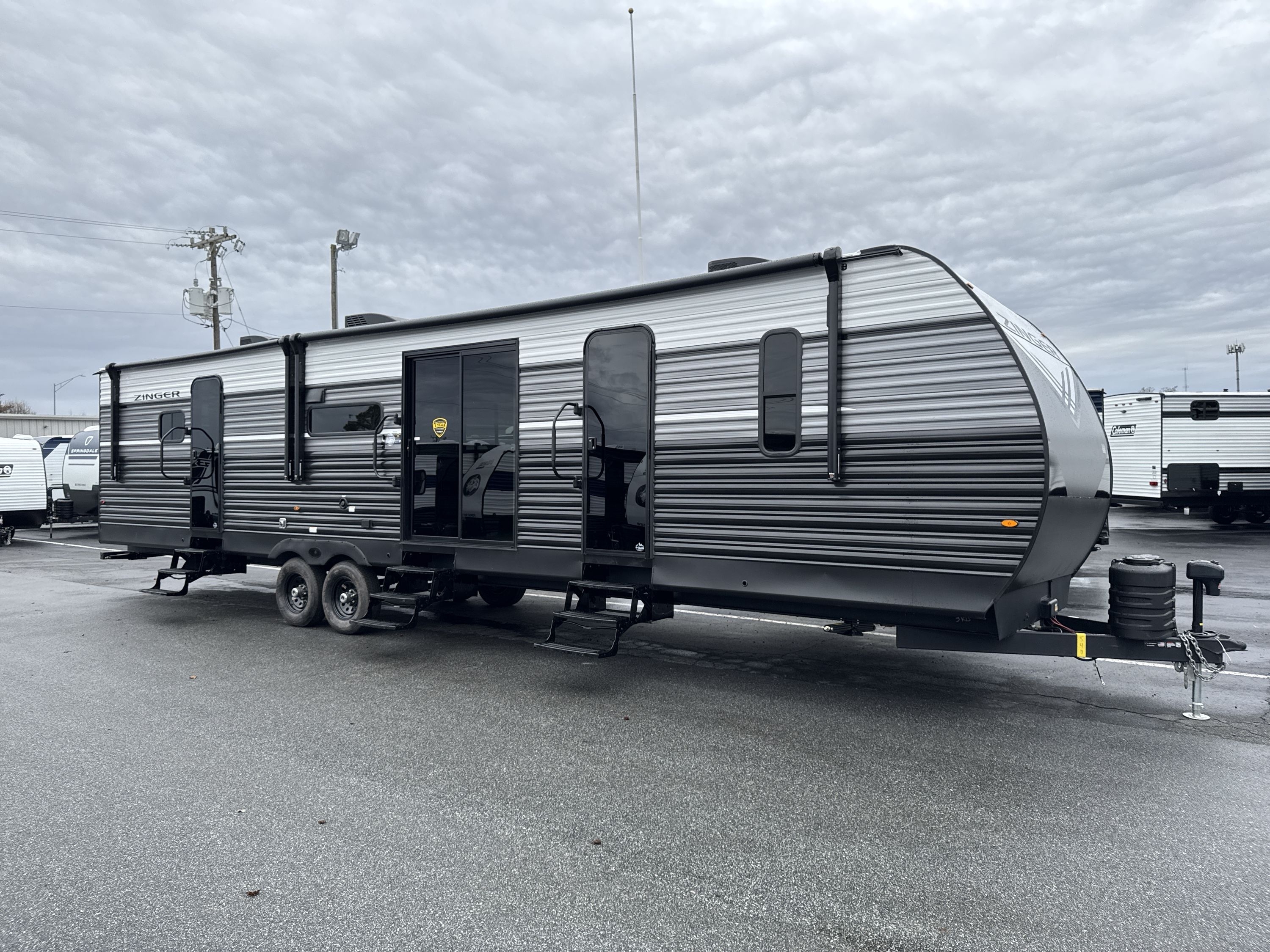 2026 Crossroads ZINGER 390DB ZR390DB in colfax NC