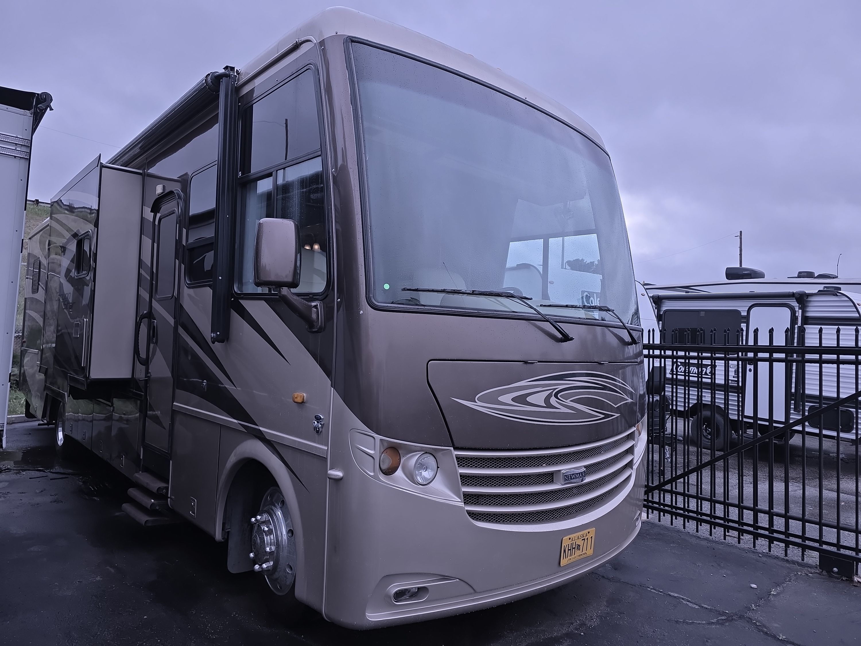 2012 Newmar CANYON STAR 3642 RV