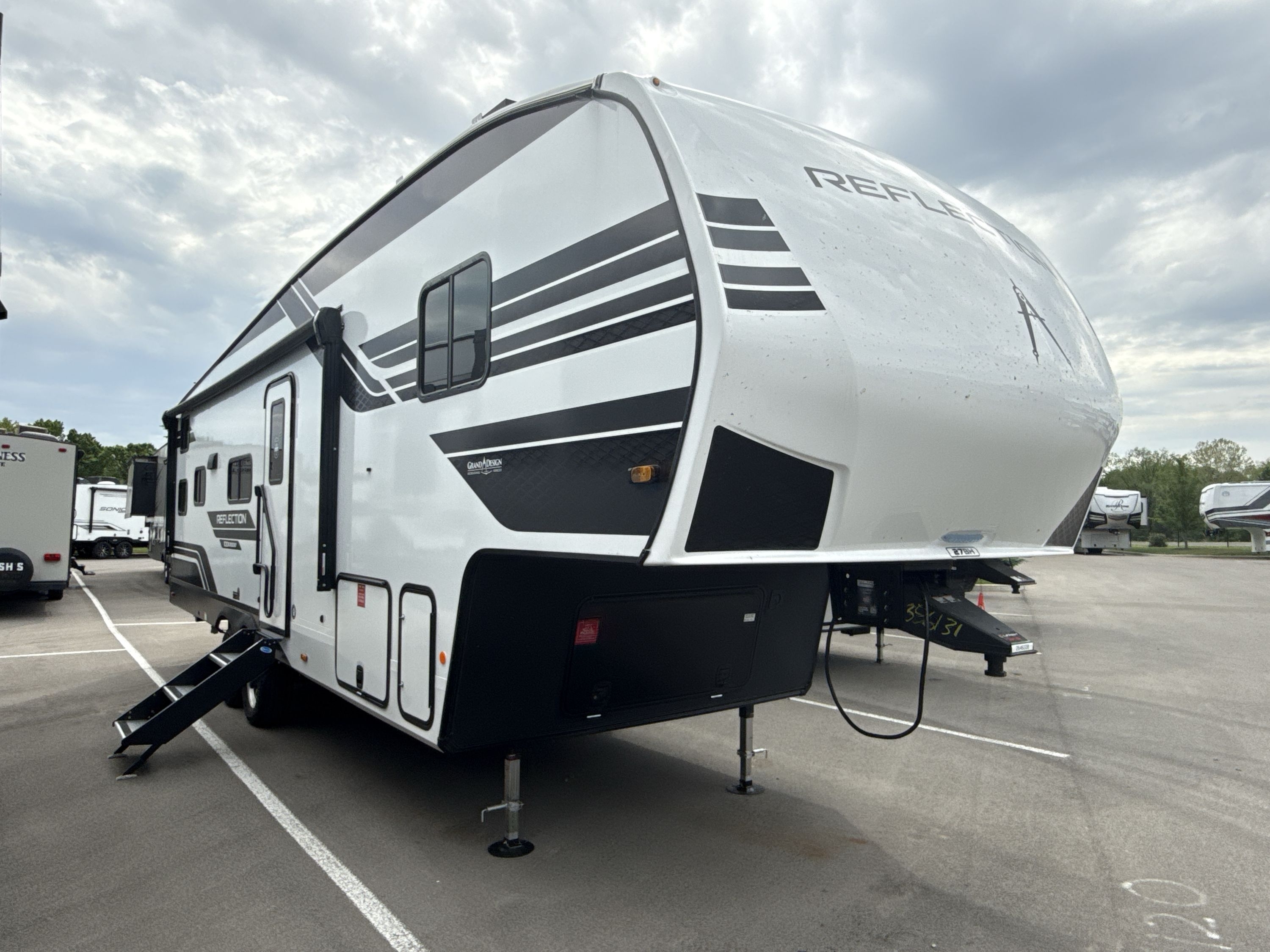 2026 Grand Design REFLECTION 100 SERIES 27BH in murfreesboro TN