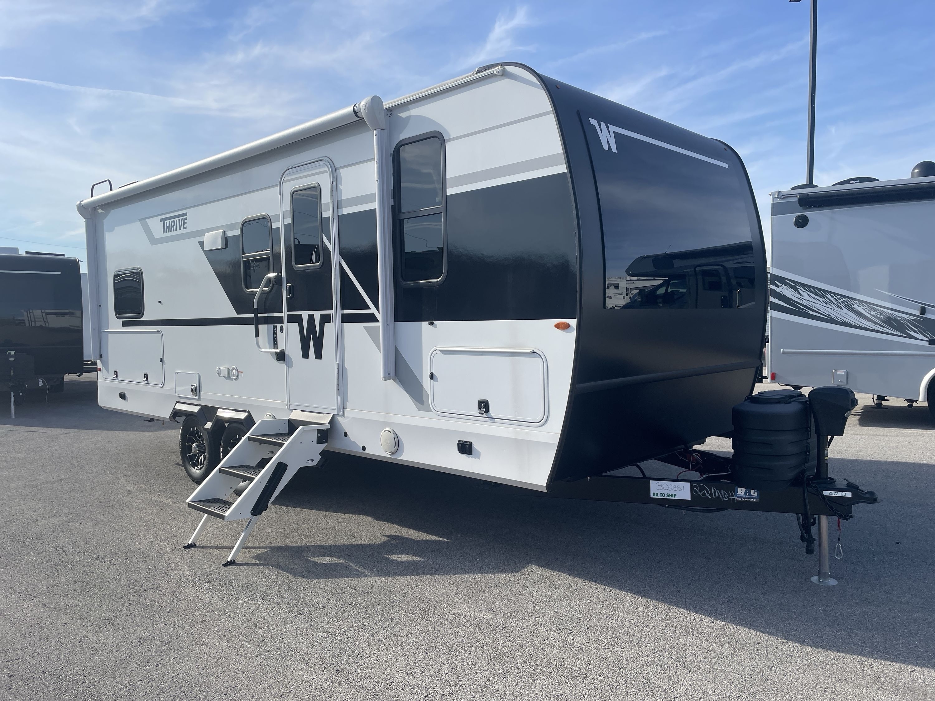 2026 Winnebago THRIVE 22MBH in kansas city KS