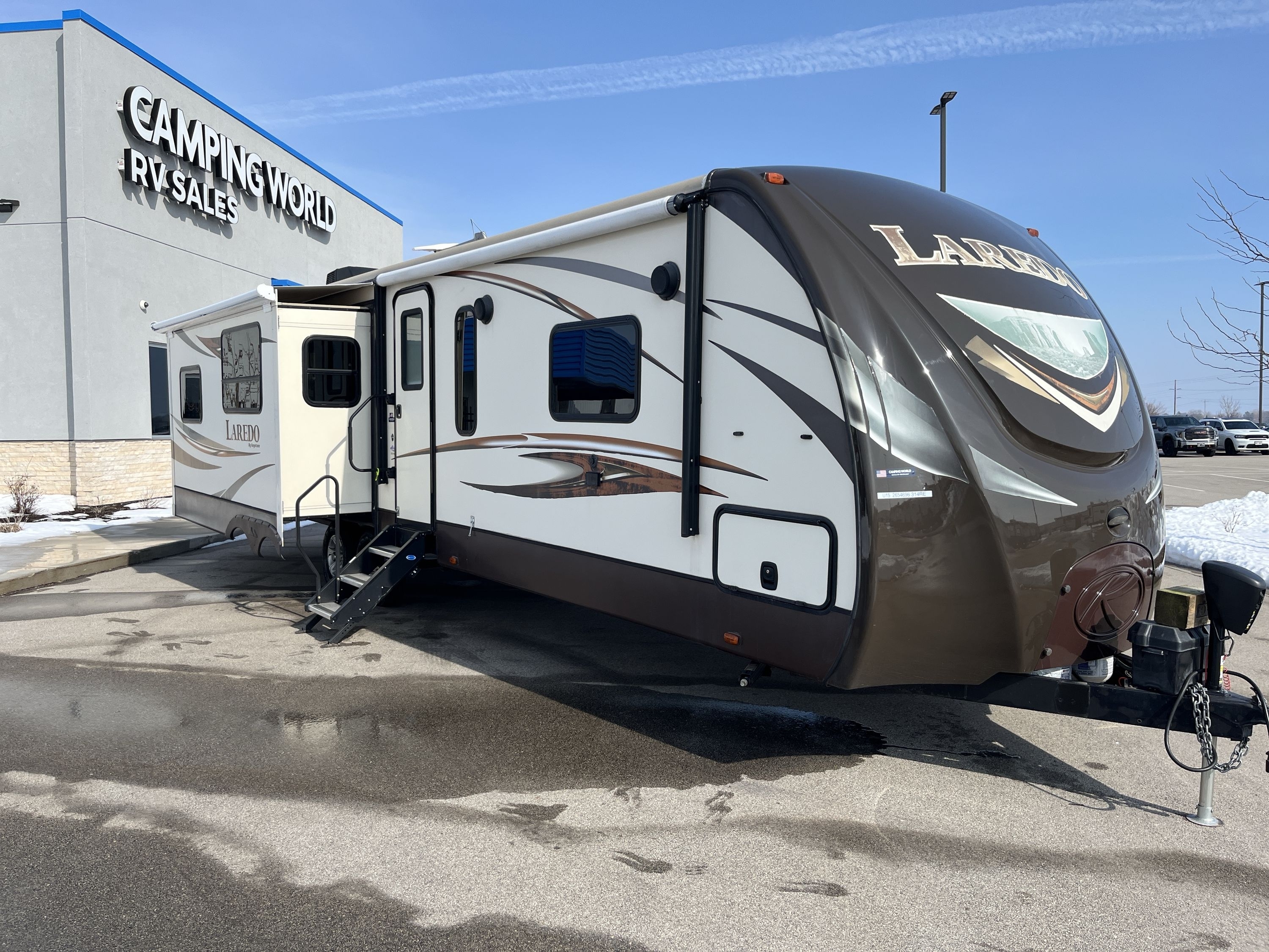 2015 Keystone LAREDO 314RE in oshkosh WI