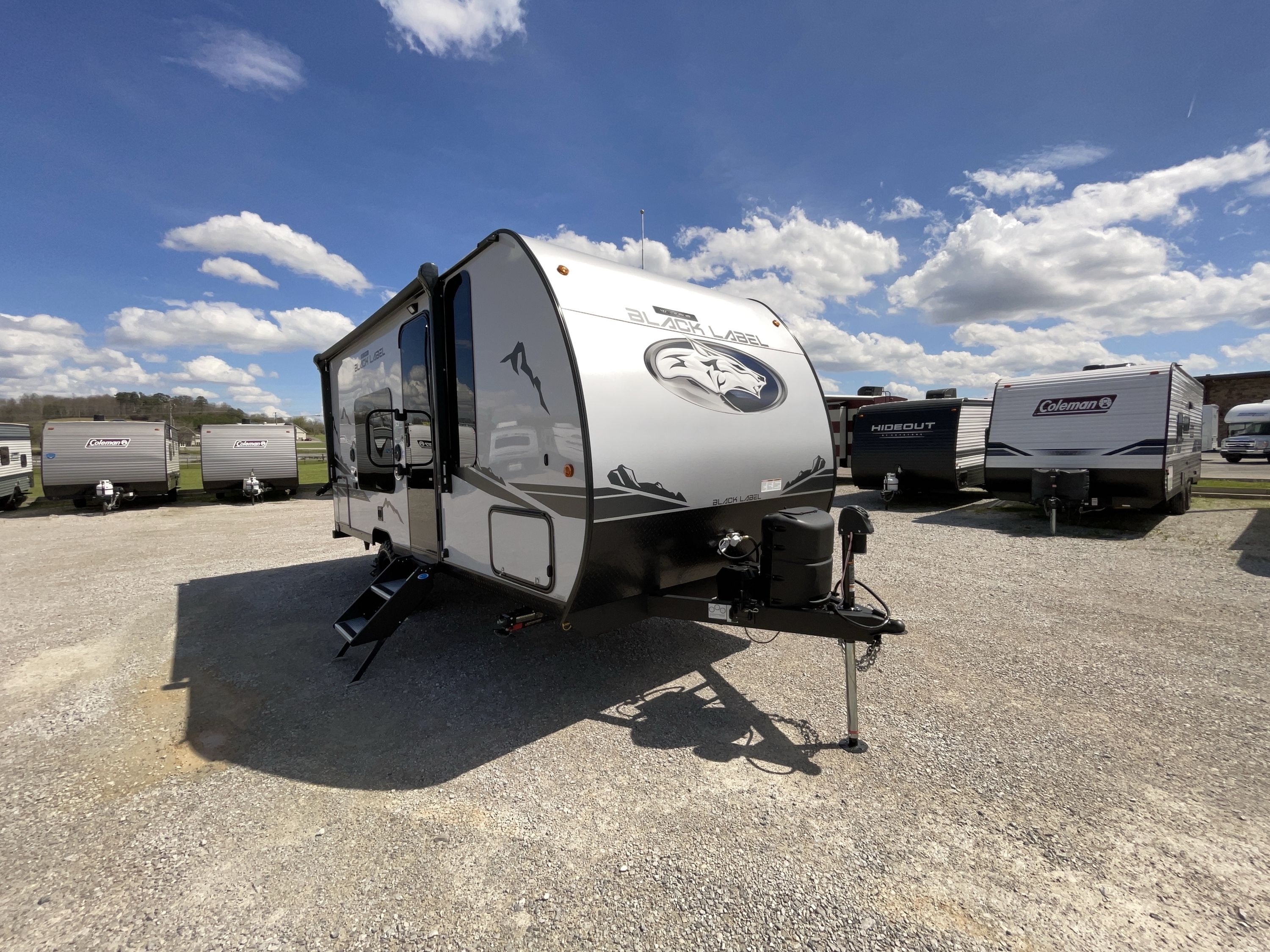 2024 Forest River WOLF PUP BLACK LABEL 16FQBL RV