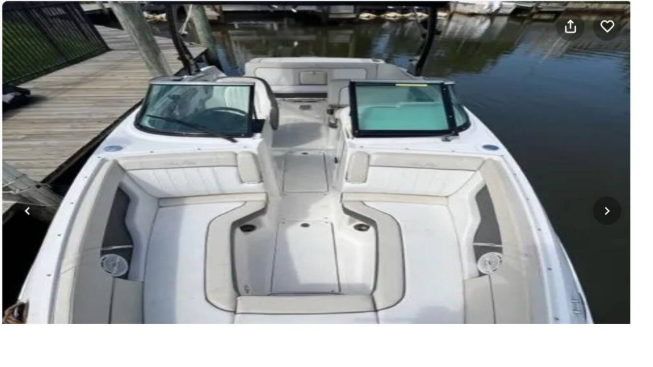A photo of this 2013 Sea Ray 240 Sundeck