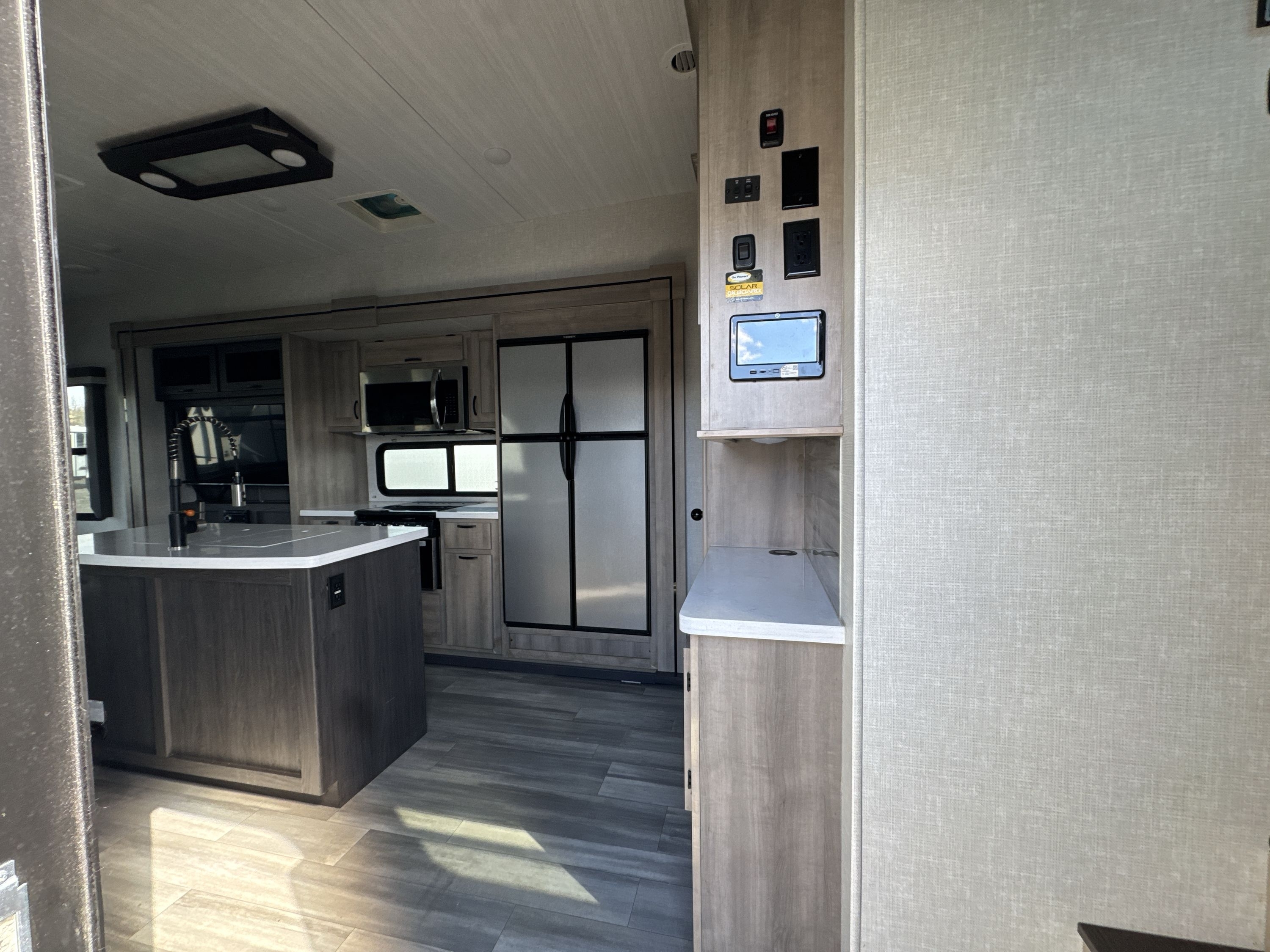 2021 Winnebago VOYAGE 3134RL in boyertown PA