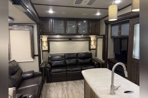 2019 Grand Design SOLITUDE 377MBS in springfield IL