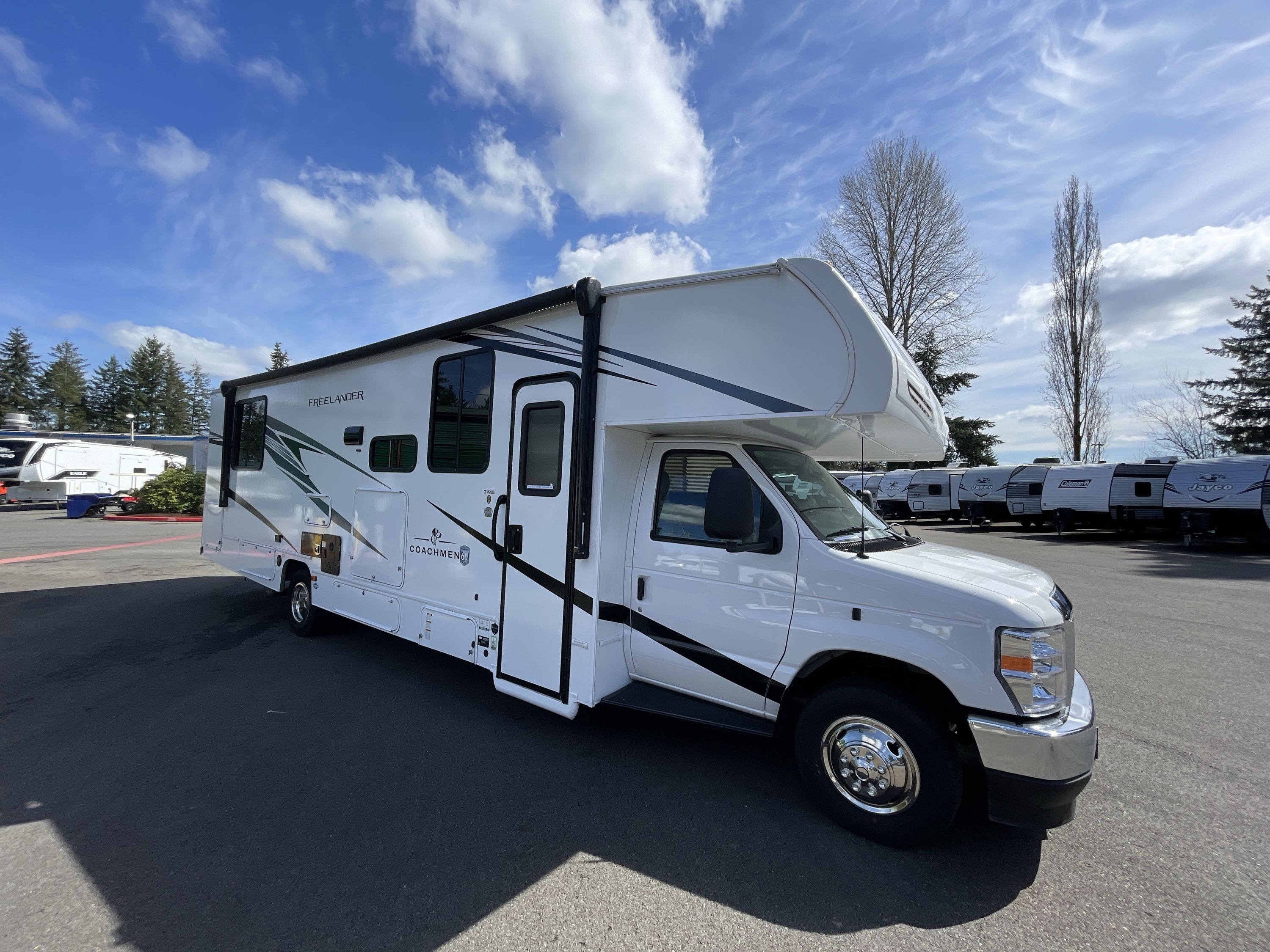 2025 Coachmen FREELANDER 31MB RV
