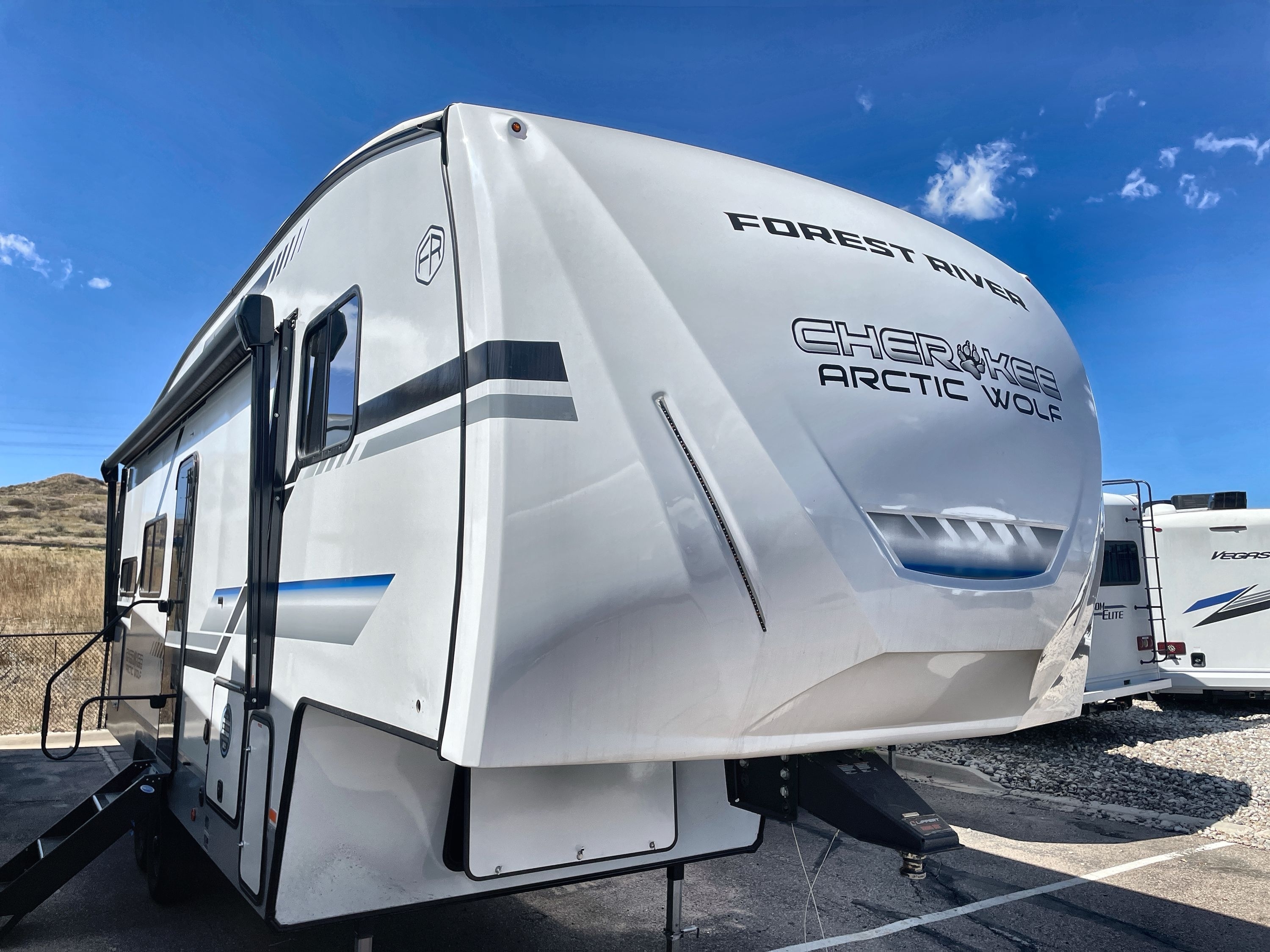2025 Forest River ARCTIC WOLF 23MLE RV