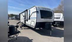 2025 Forest River ALPHA WOLF 26DBH-L RV