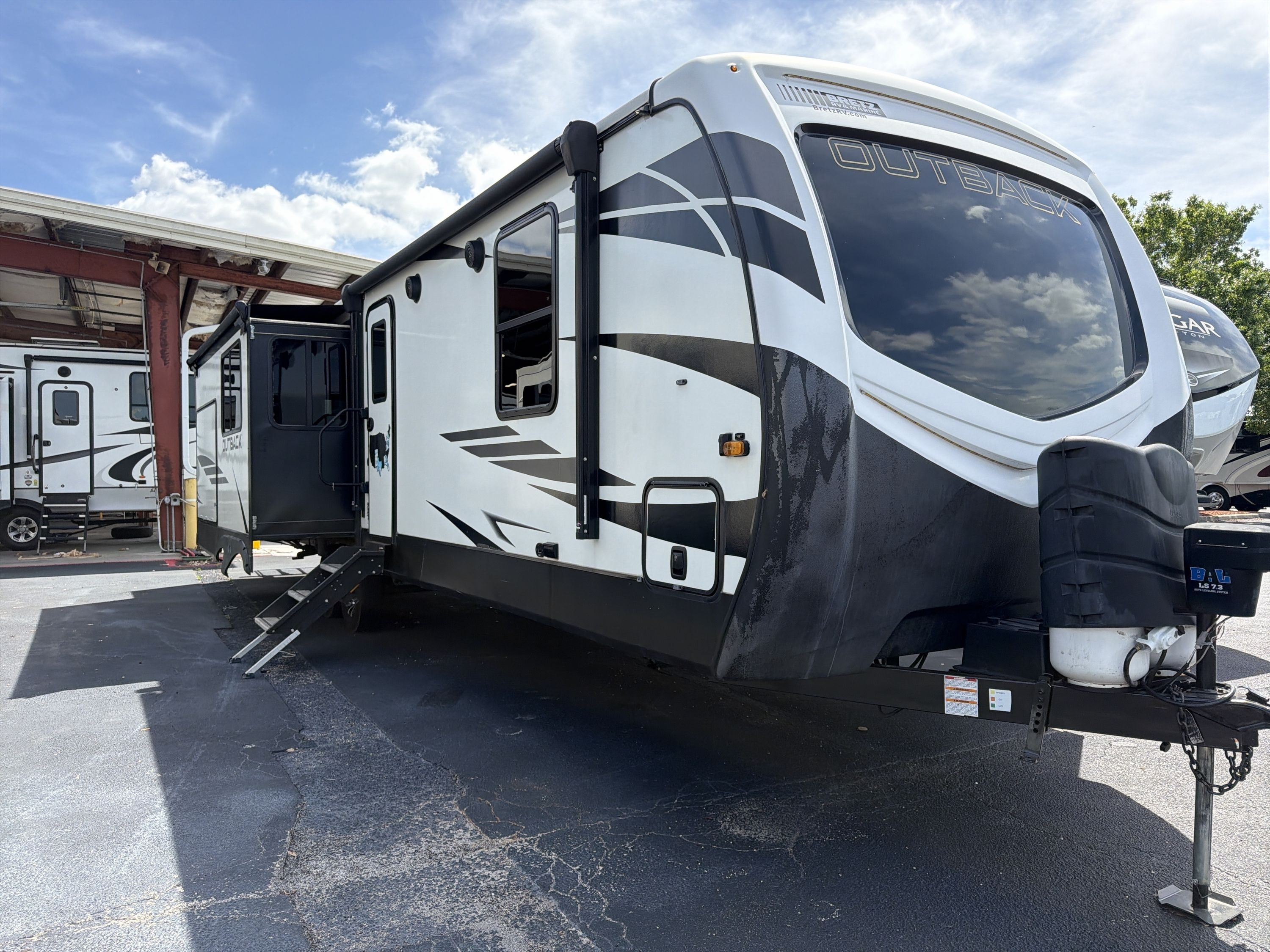 2023 Keystone OUTBACK 330RL RV
