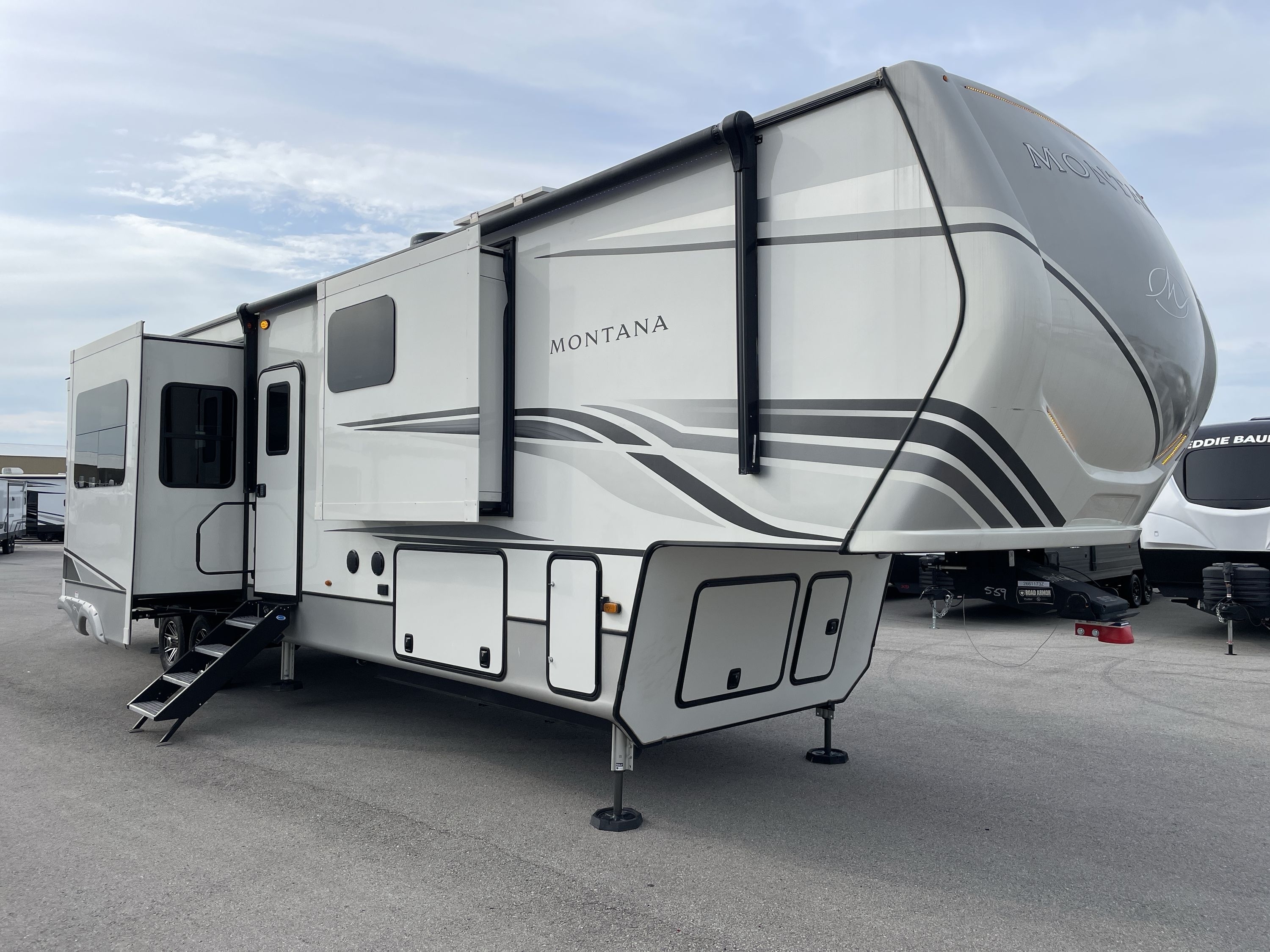 2023 Keystone MONTANA 3901RK RV