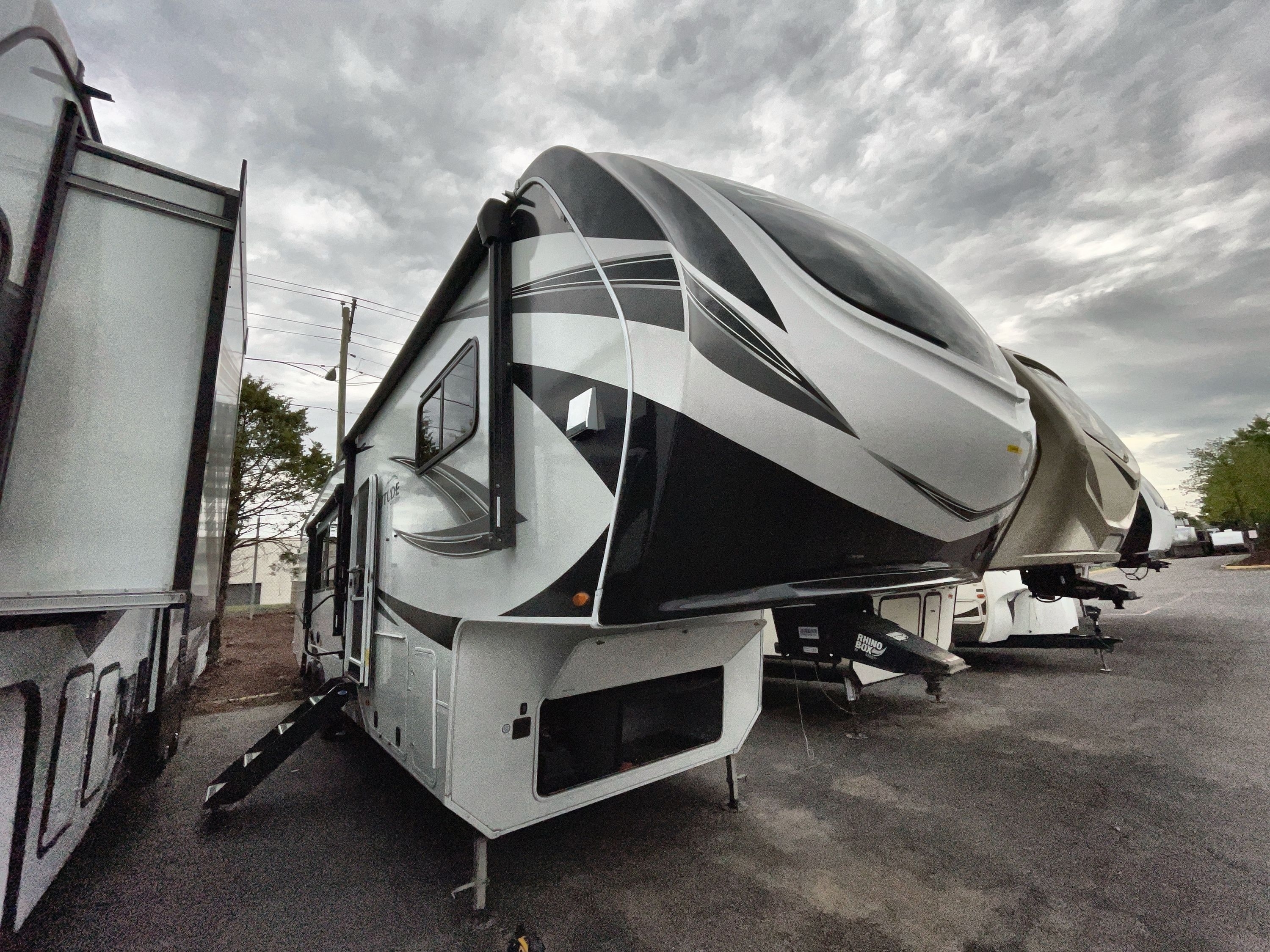 2023 Grand Design SOLITUDE 3740BH in manassas VA