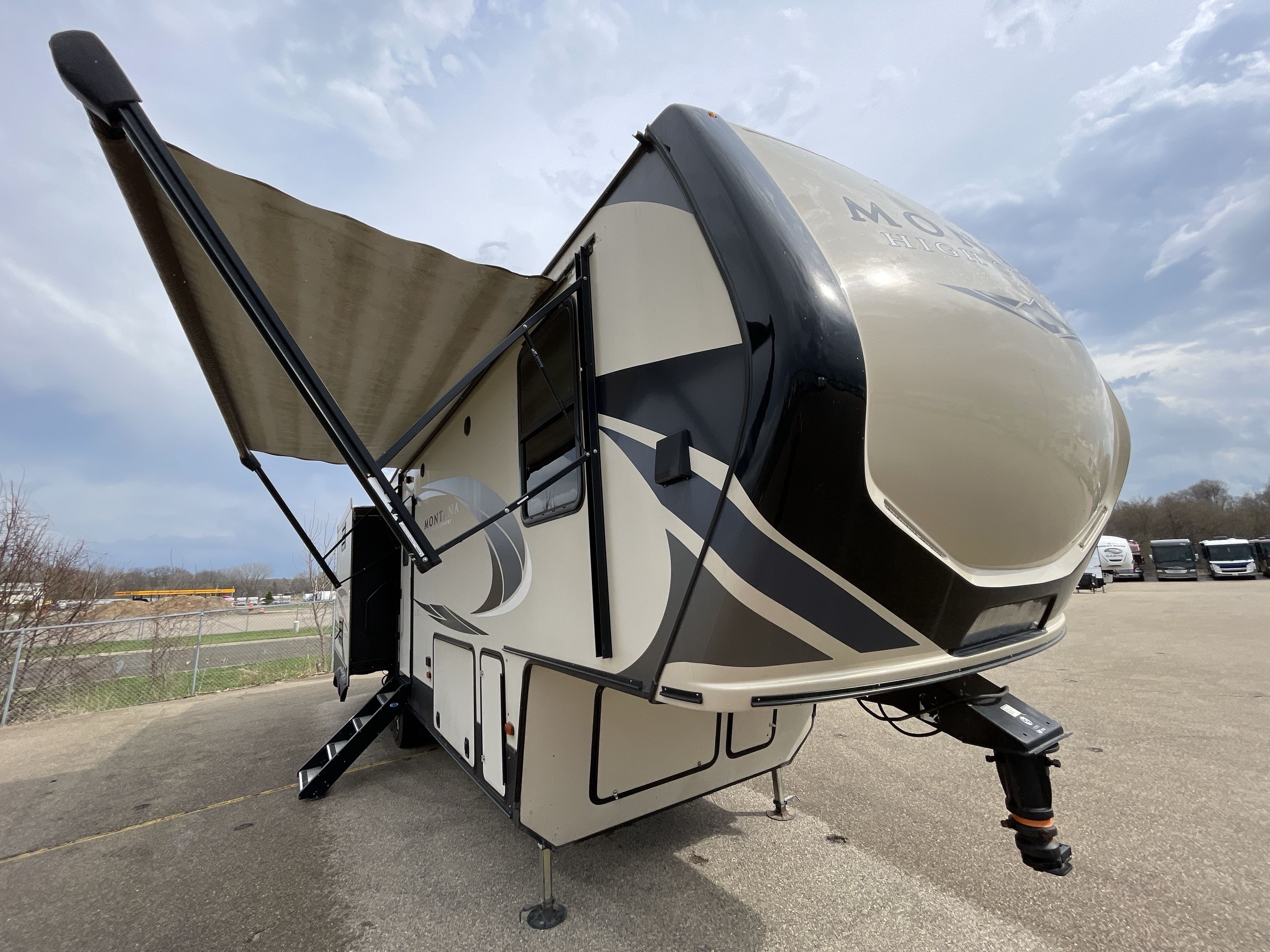 2019 Keystone MONTANA HIGH COUNTRY 305RL RV