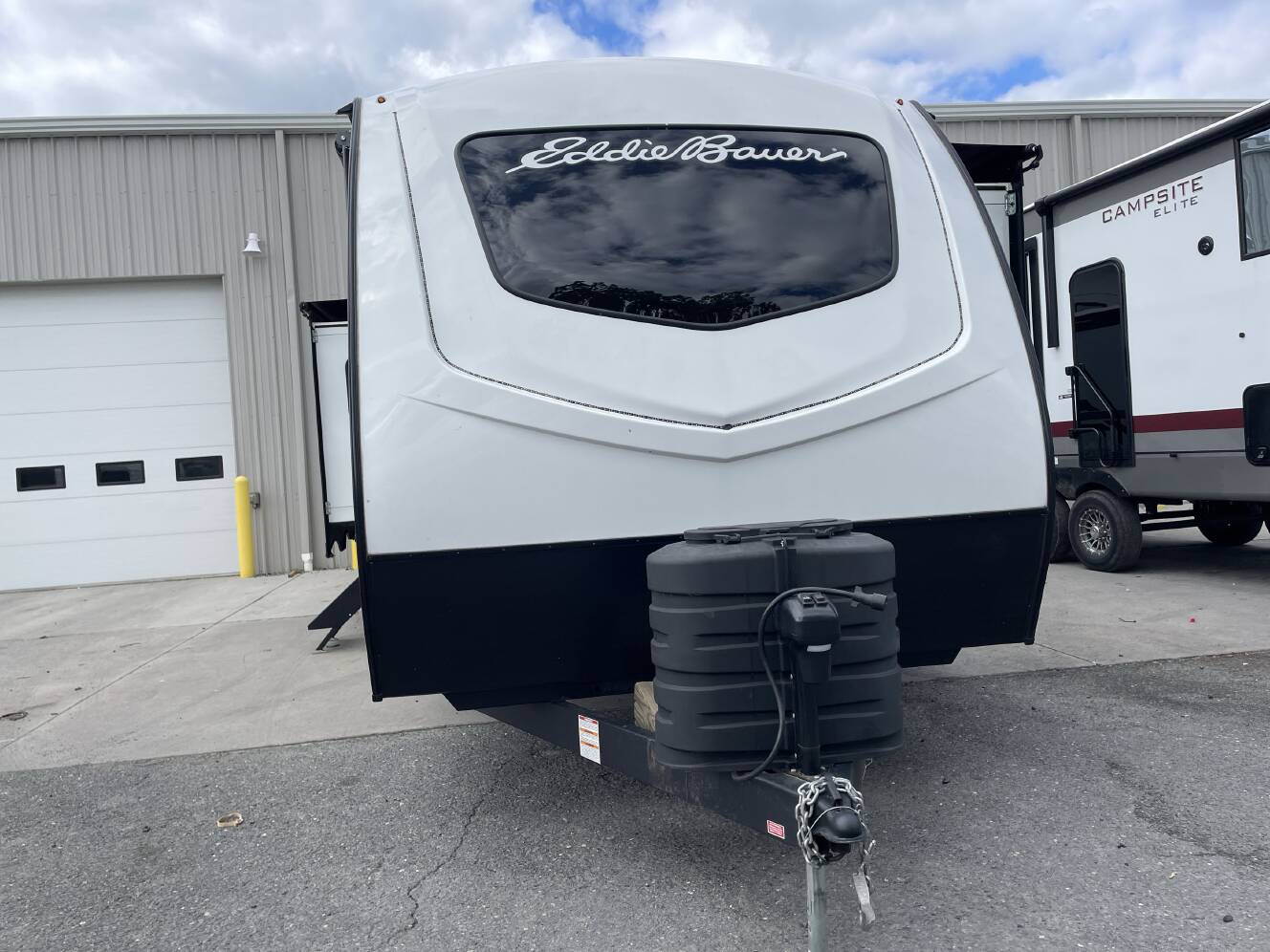 A photo of this 2024 Dutchmen EDDIE BAUER SIGNATURE 33RL
