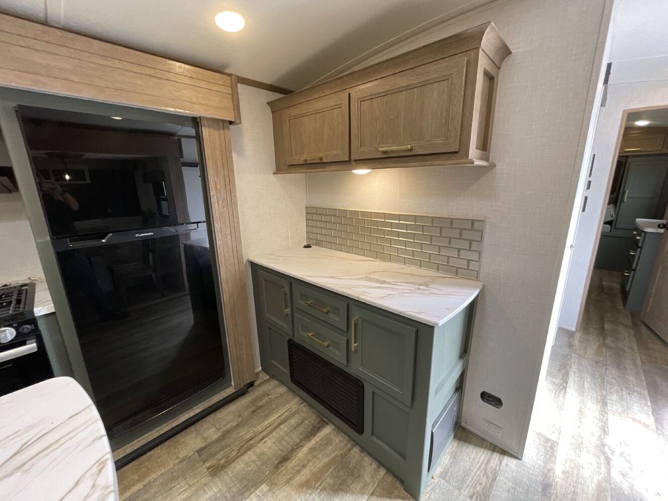 A photo of this 2024 Dutchmen EDDIE BAUER SIGNATURE 33RL
