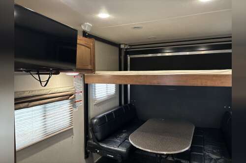 2017 Coachmen FREEDOM EXPRESS 271BL in council bluffs IA