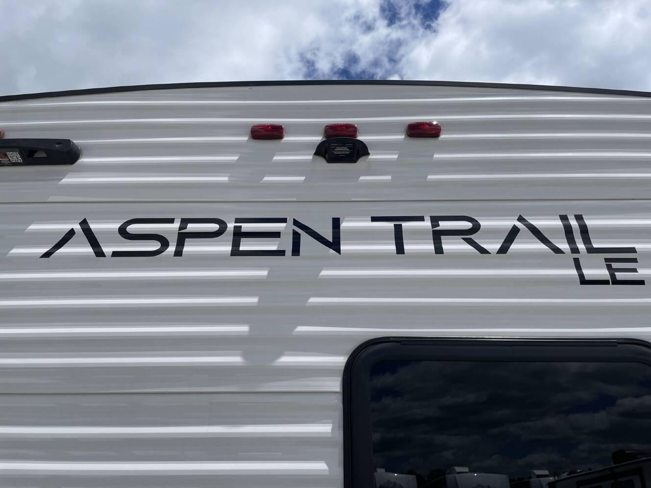 A photo of this 2025 Dutchmen ASPEN TRAIL LE 26BH