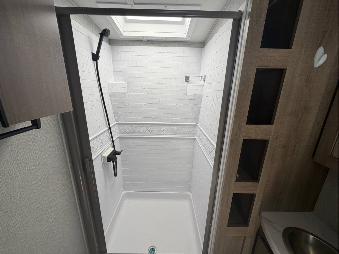 A photo of this 2023 Grand Design IMAGINE 2670MK