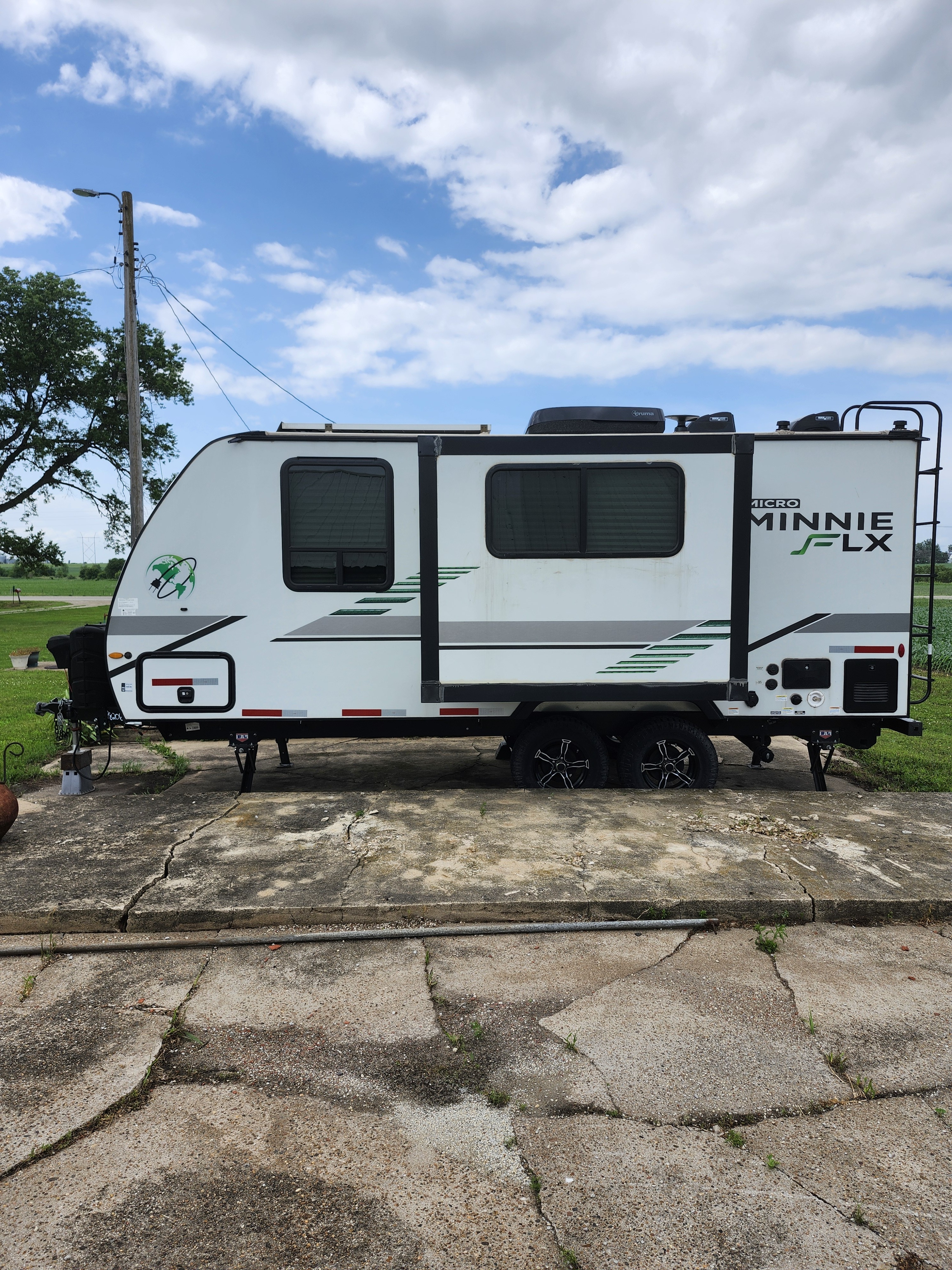 2022 Winnebago MICRO MINNIE FLX 2108DS-FLX RV
