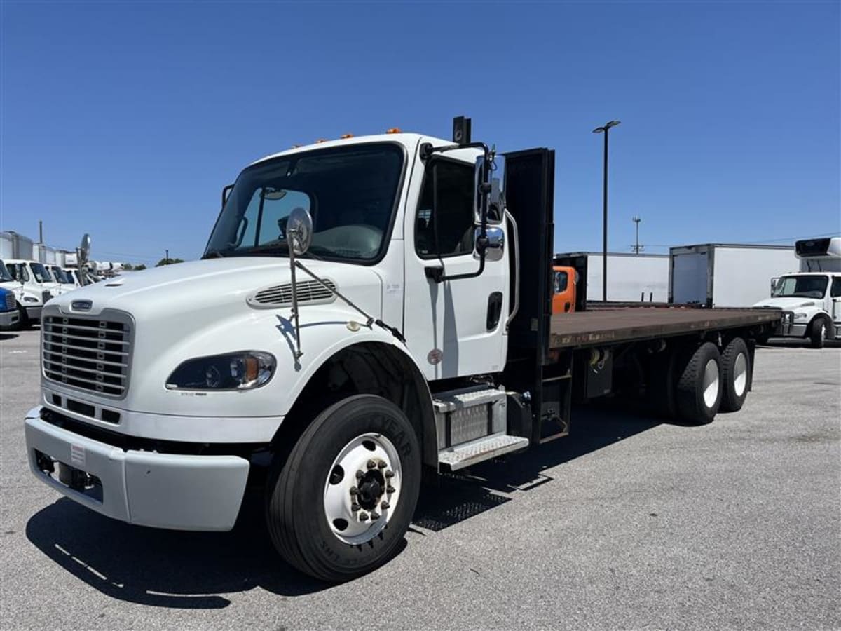 2019 FREIGHTLINER BUSINESS CLASS M2 106 in Laurel, MD