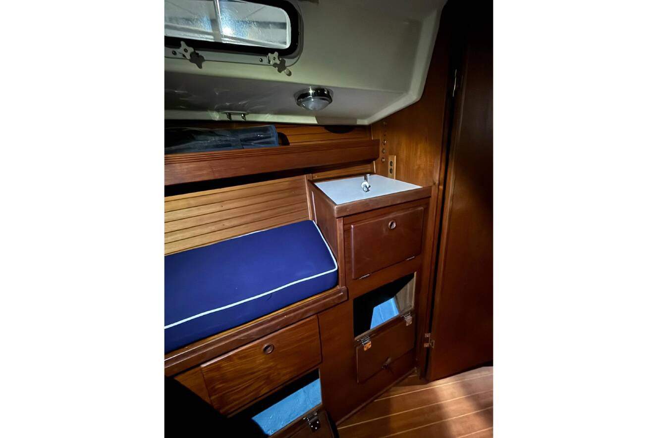 A photo of this 1986 Sabre 34 MK II