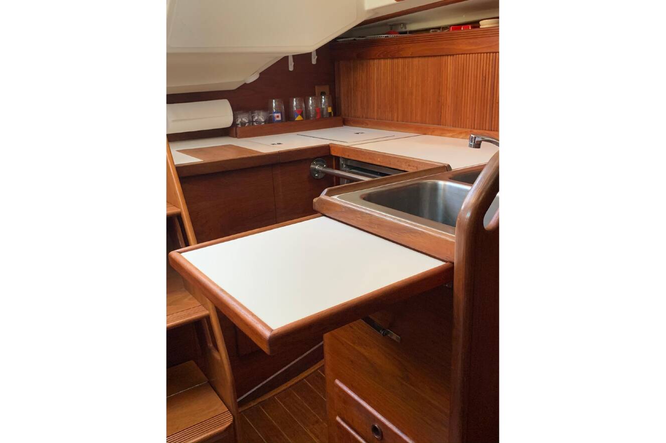 A photo of this 1986 Sabre 34 MK II