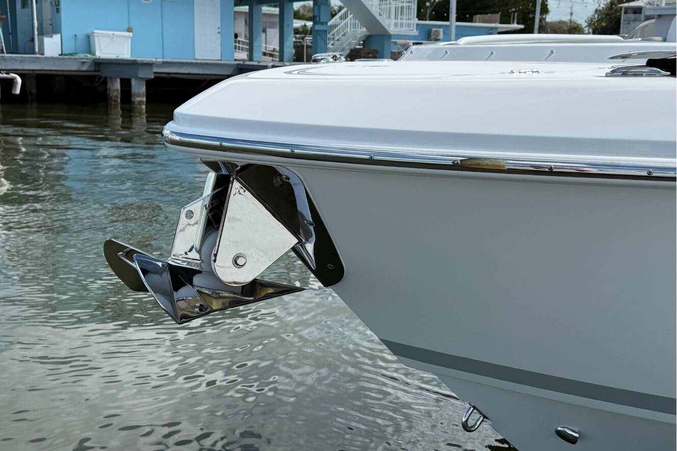 A photo of this 2026 Everglades 367CX