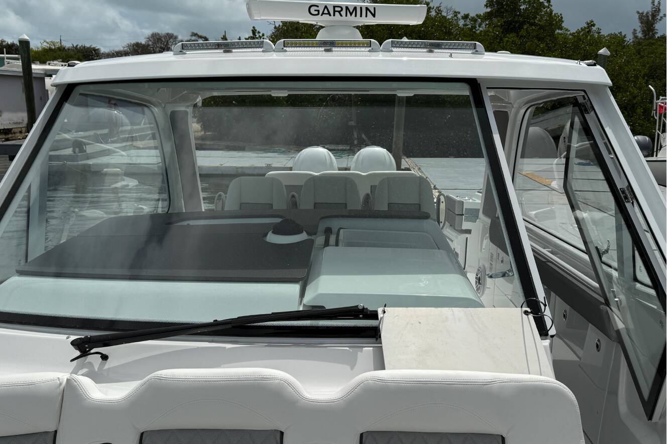 A photo of this 2026 Everglades 367CX